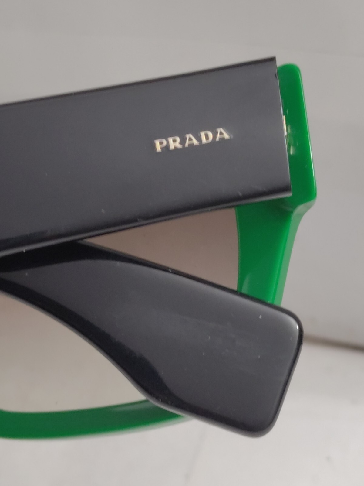 Prada SPR 28P 51-20 SMP-0A7 140 2N Sunglasses Green / Black Authentic Rare