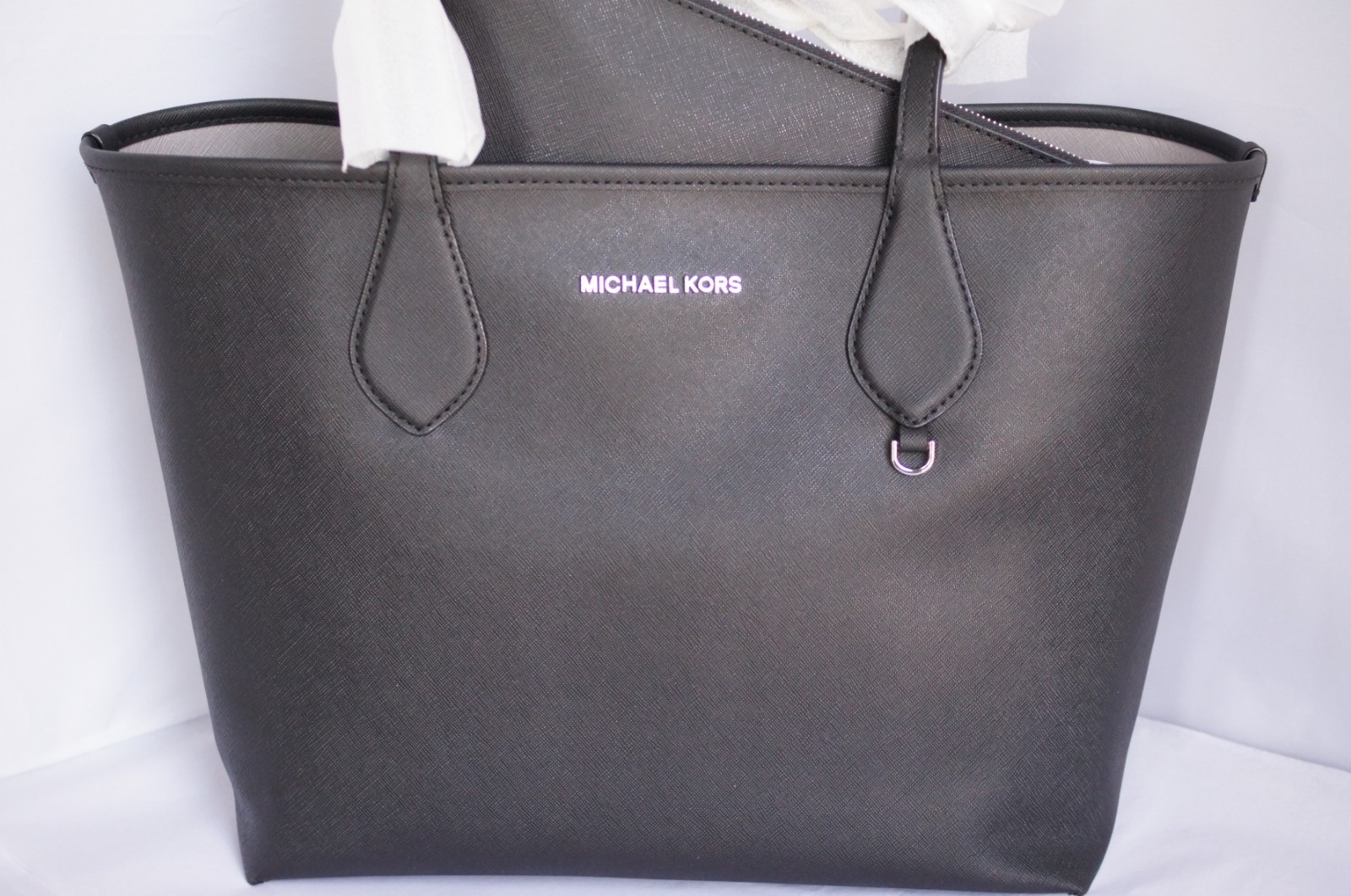 New Michael Kors Women’s Tote Saige Reversible Bag Black Shoulder Handbag