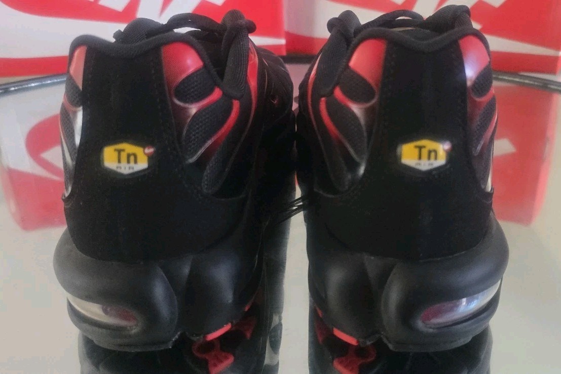 Nike Air Max Plus TN Black University Red CU4864-001 Men’s US 15 DS New OG Box