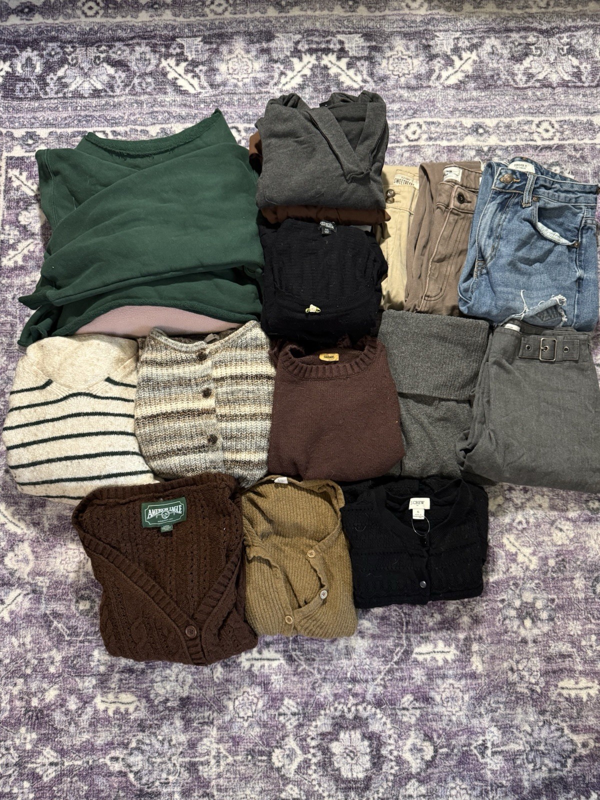 22 Piece Trendy Y2K Young Women’s Winter/Fall Clothing Lot – Size S/M