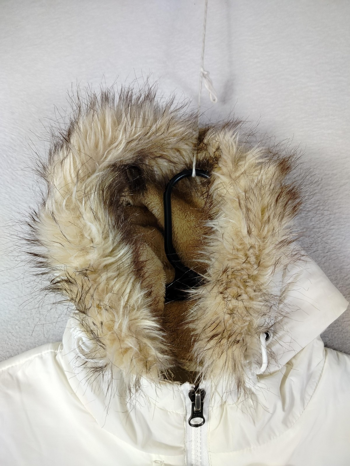 American Eagle Outfitters Jacket Womens Medium White Hooded Down Puffer Faux Fur