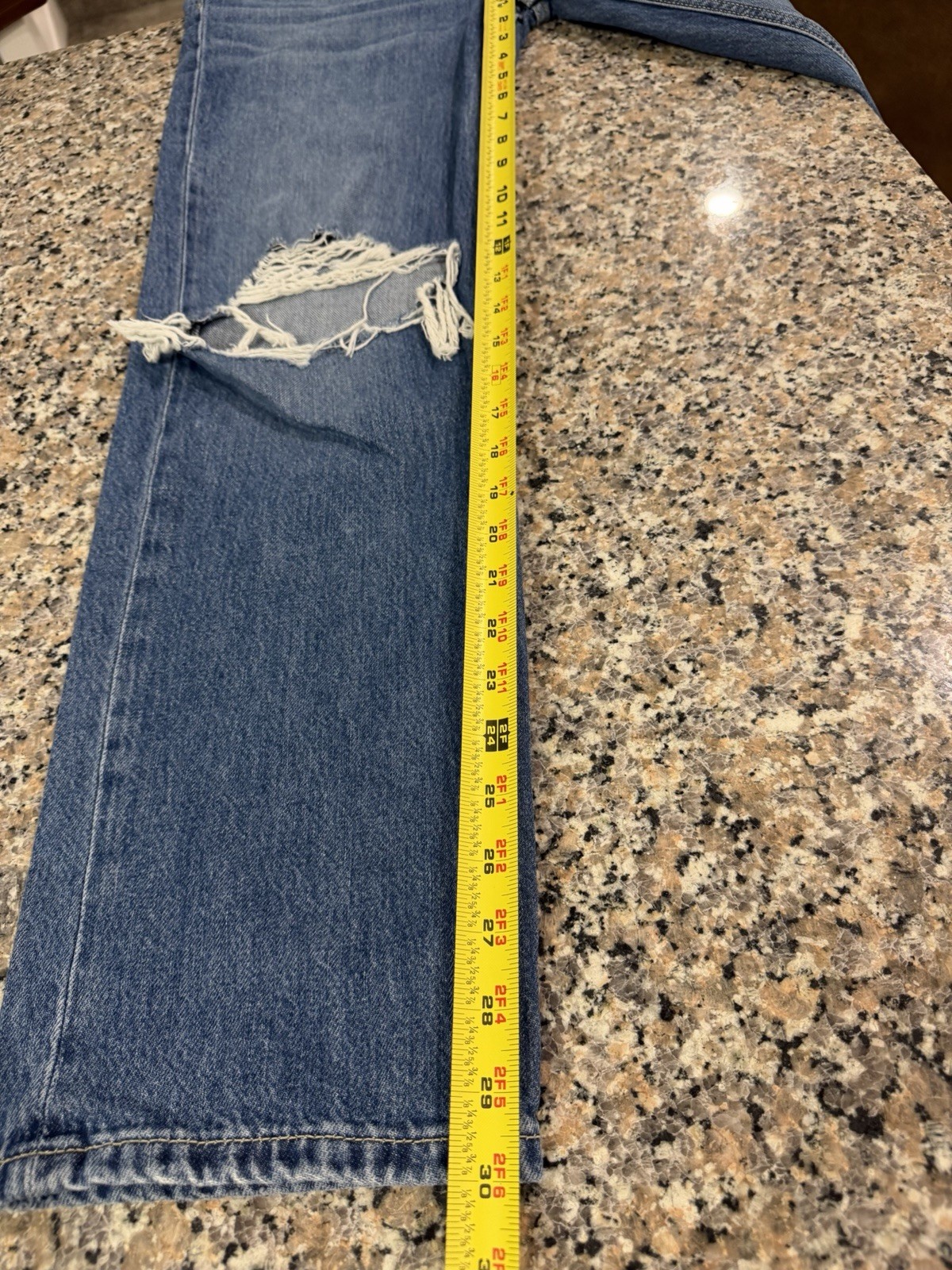 Levi’s Low Pro Straight Women’s Medium Wash Distressed Jeans Size 27