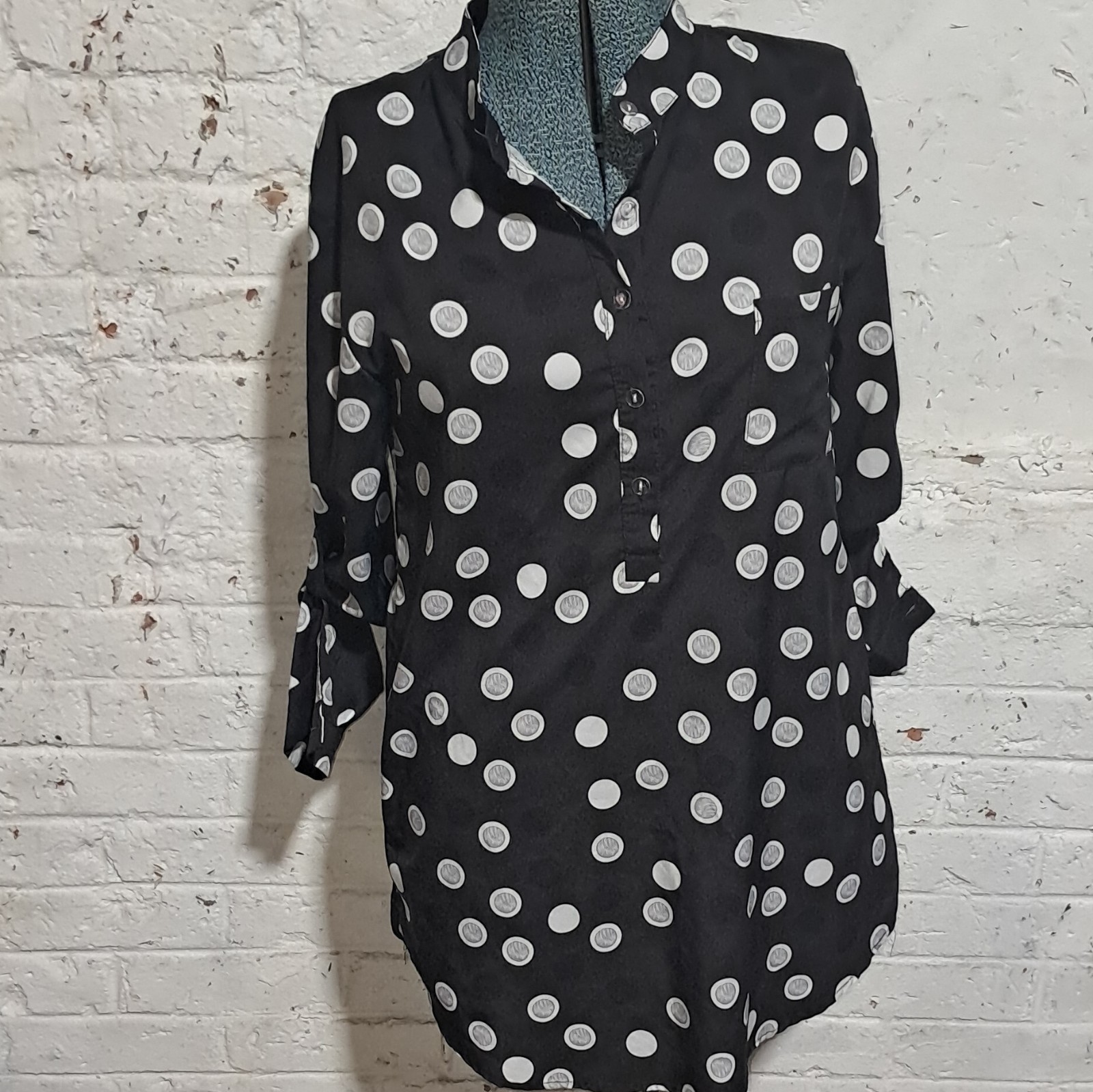 Black White Polka Dot Collared Button Front 3/4 Sleeve Lightweight Blouse S