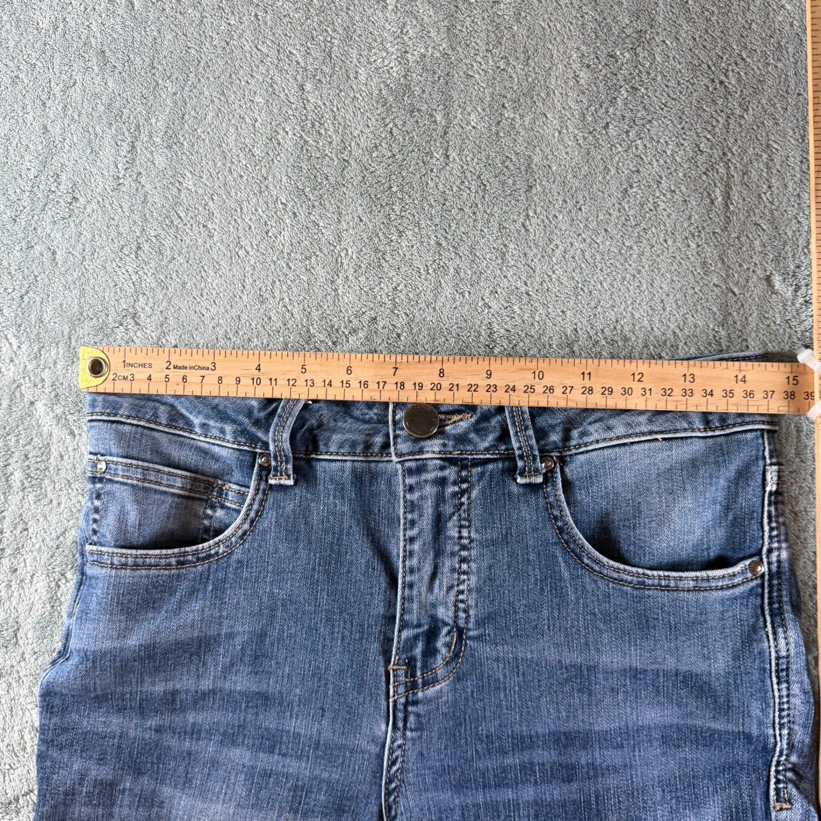 Maurices Everflex High-Rise Skinny Jeans Medium Wash Size 6 Reg Stretch Denim