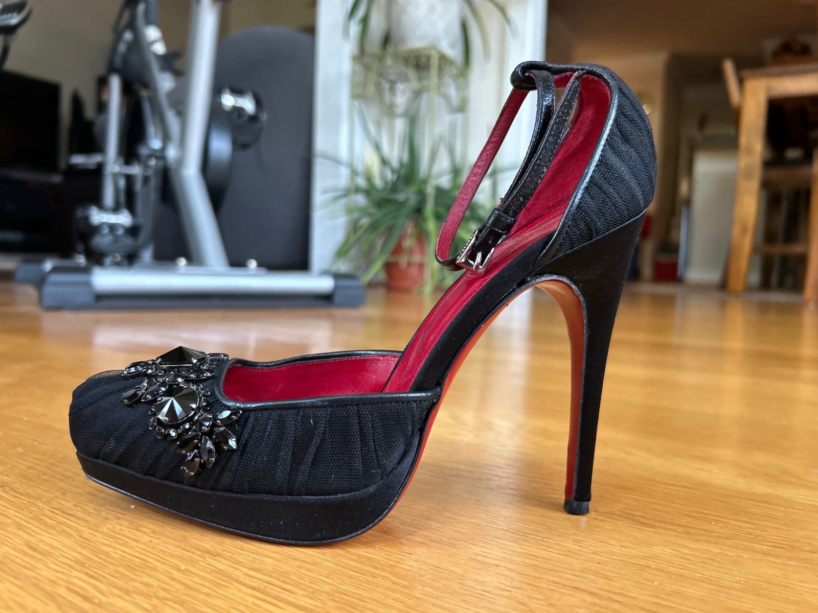 CESARE PACIOTTI Black Crystals Satin & Mesh Pumps Size 7.5 IT 37.5 Good Cond.