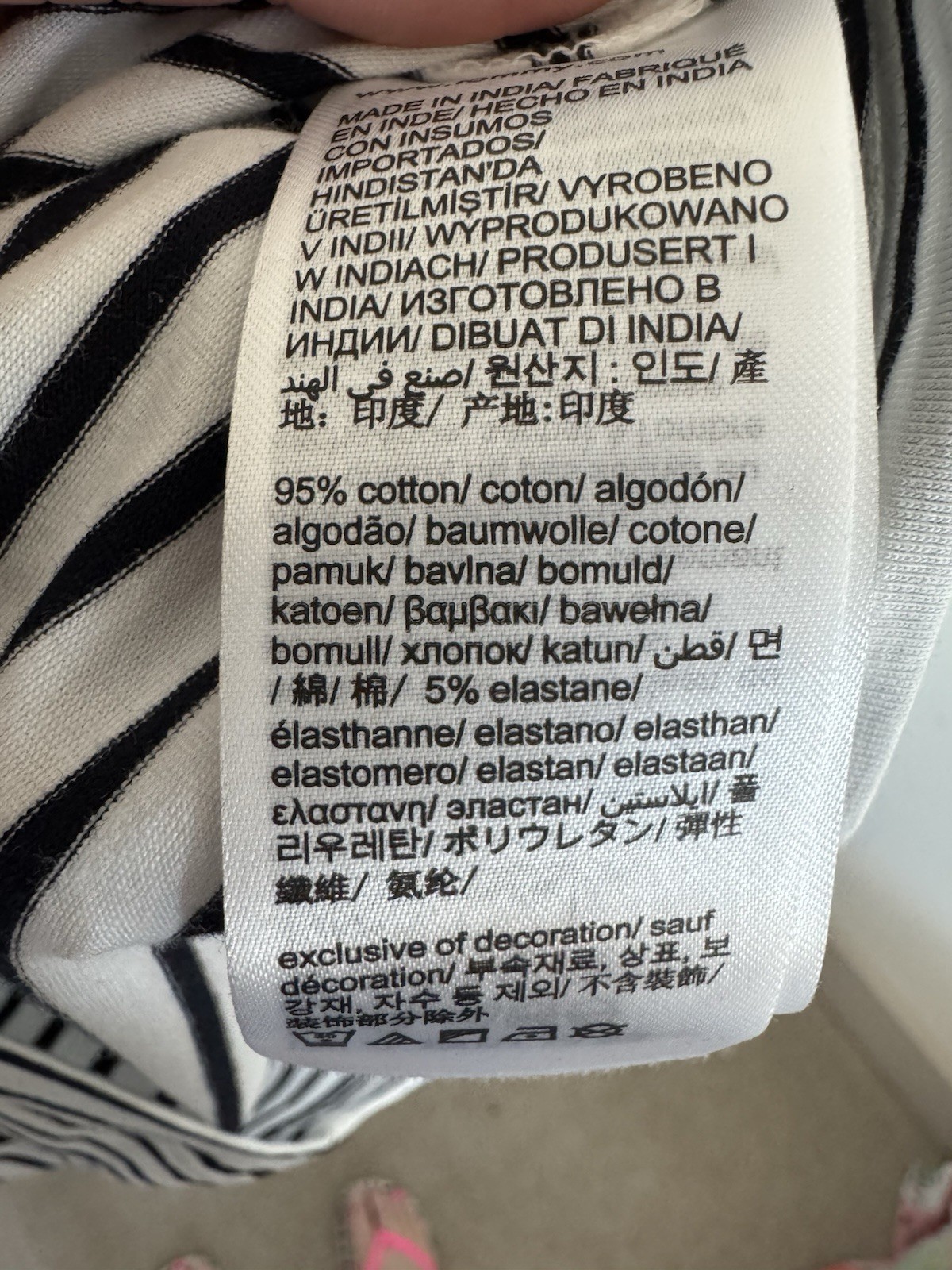 Tommy Hilfiger Women’s White/Black/Red Striped Crew Neck Slim Stretch Tee S/P