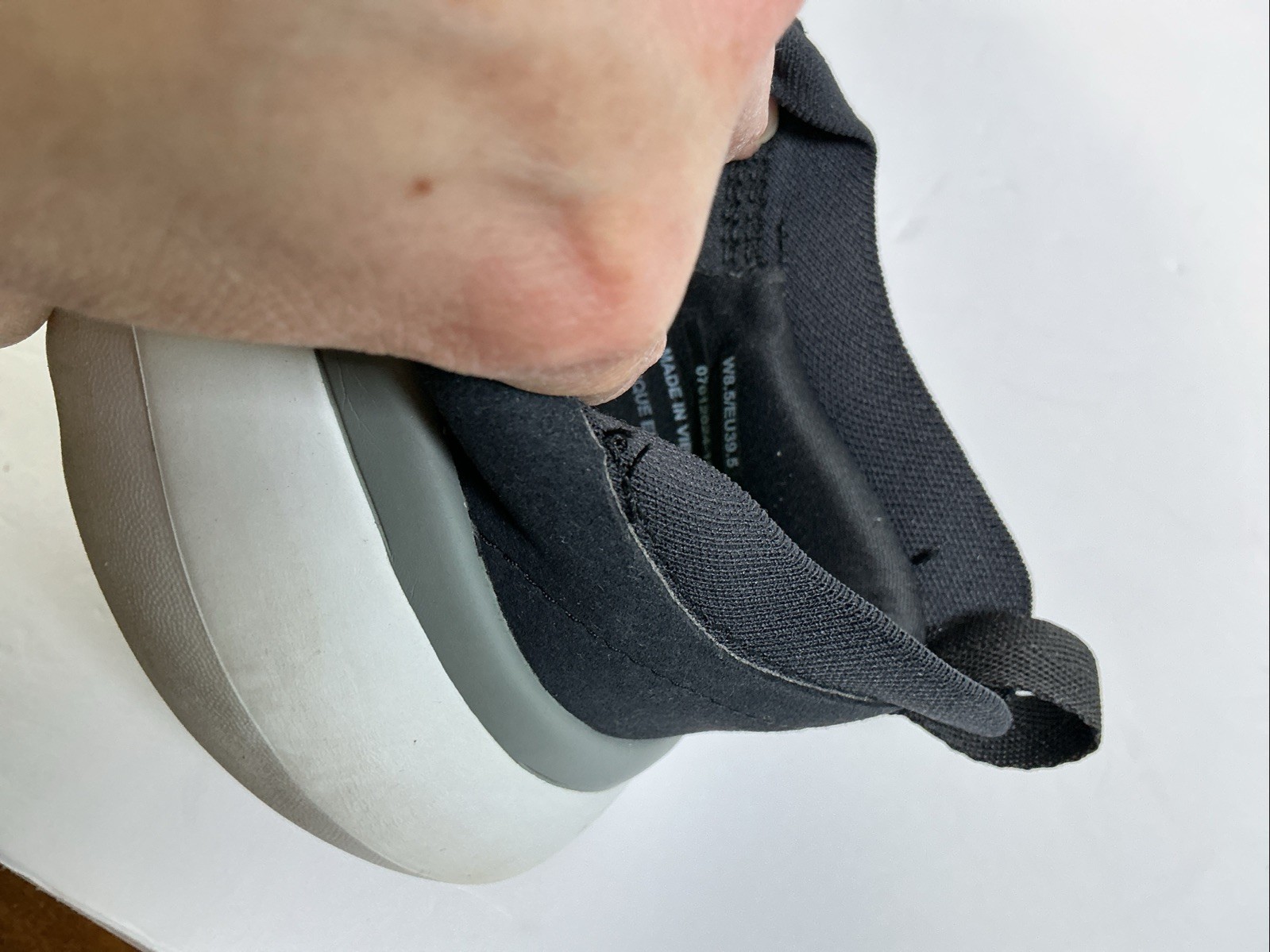 OOFOS OOmy Stride Black Synthetic White Lace Up Comfort Shoes Women 8.5US/39.5EU
