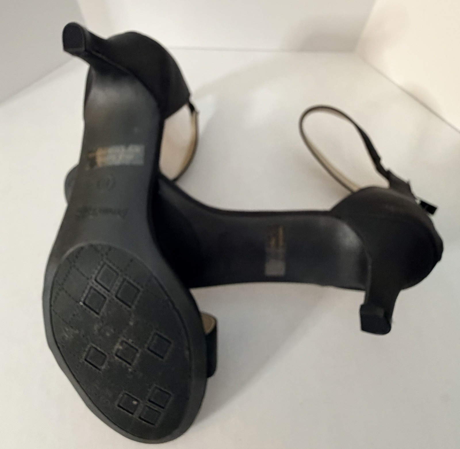 Kenneth Cole Strap Kitten Heel