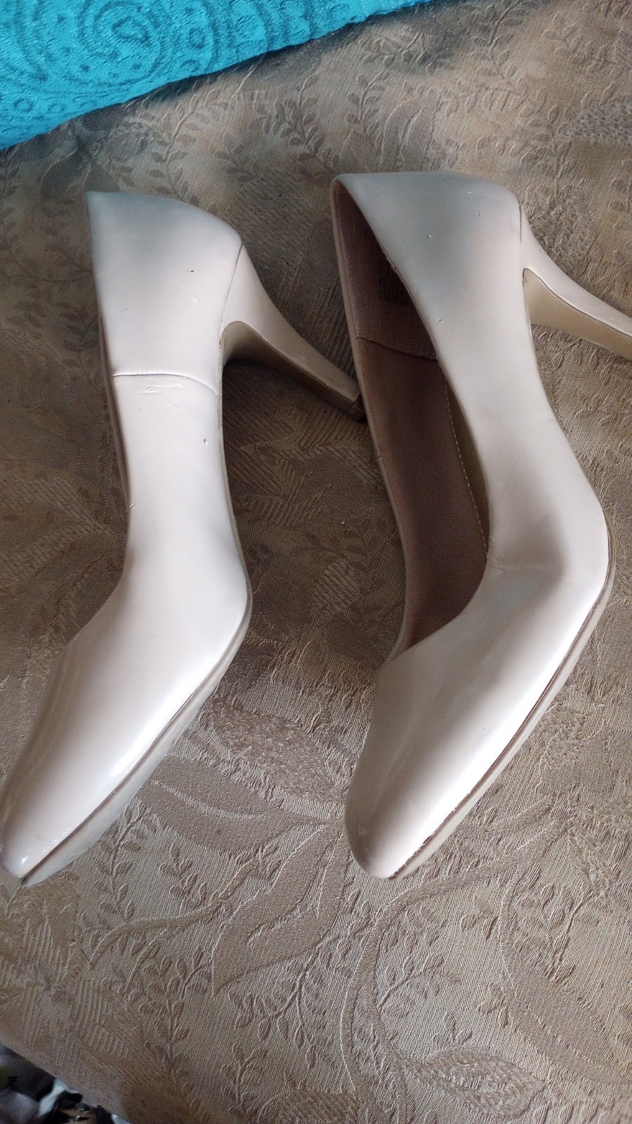 COMFORT PLUS by Predictions Nude Beige Tan Heels Pumps Womens Size 8.5W Worn 1x