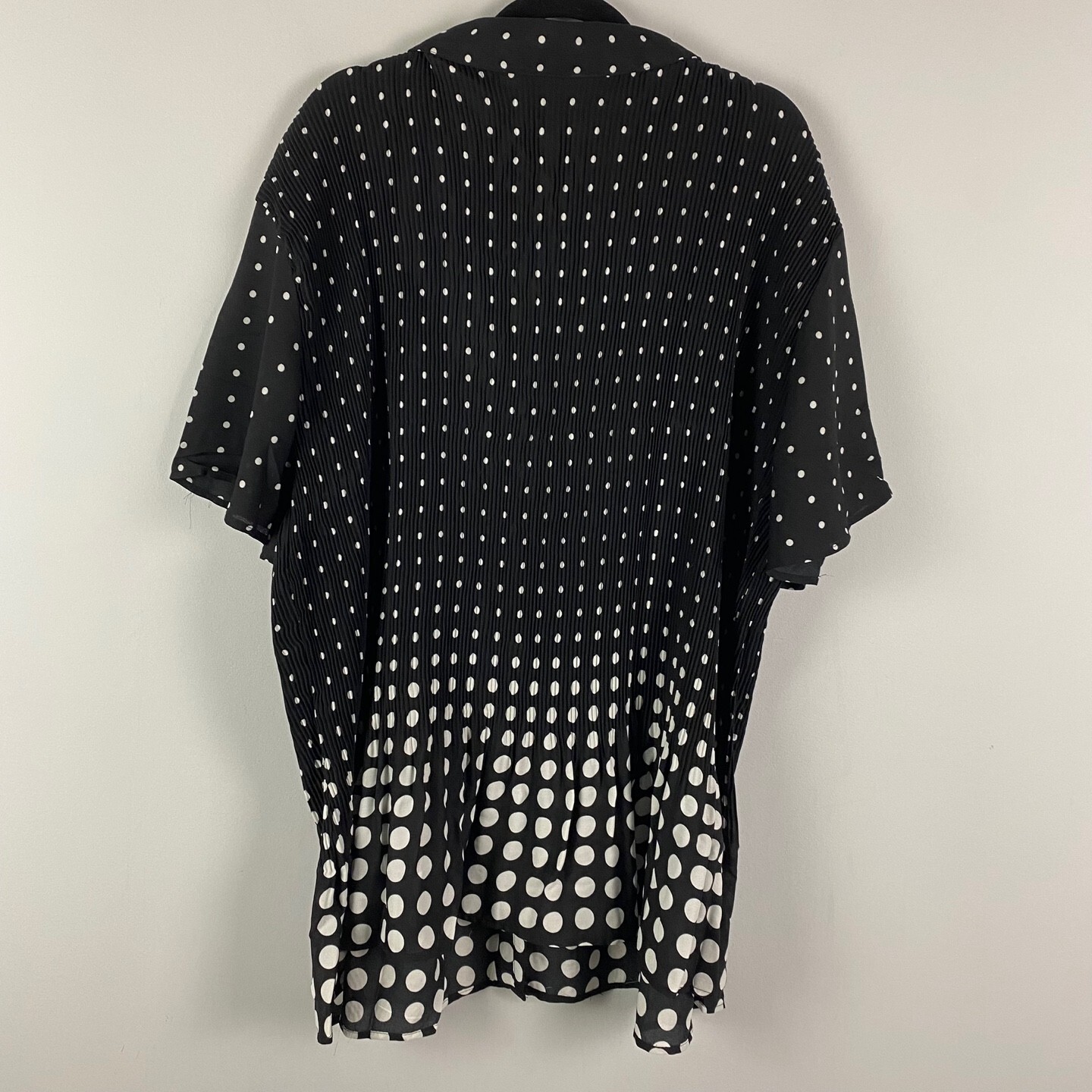 Woman Within Blouse In Crinkle Georgette Size 3X Black White Polka Dot Short Slv