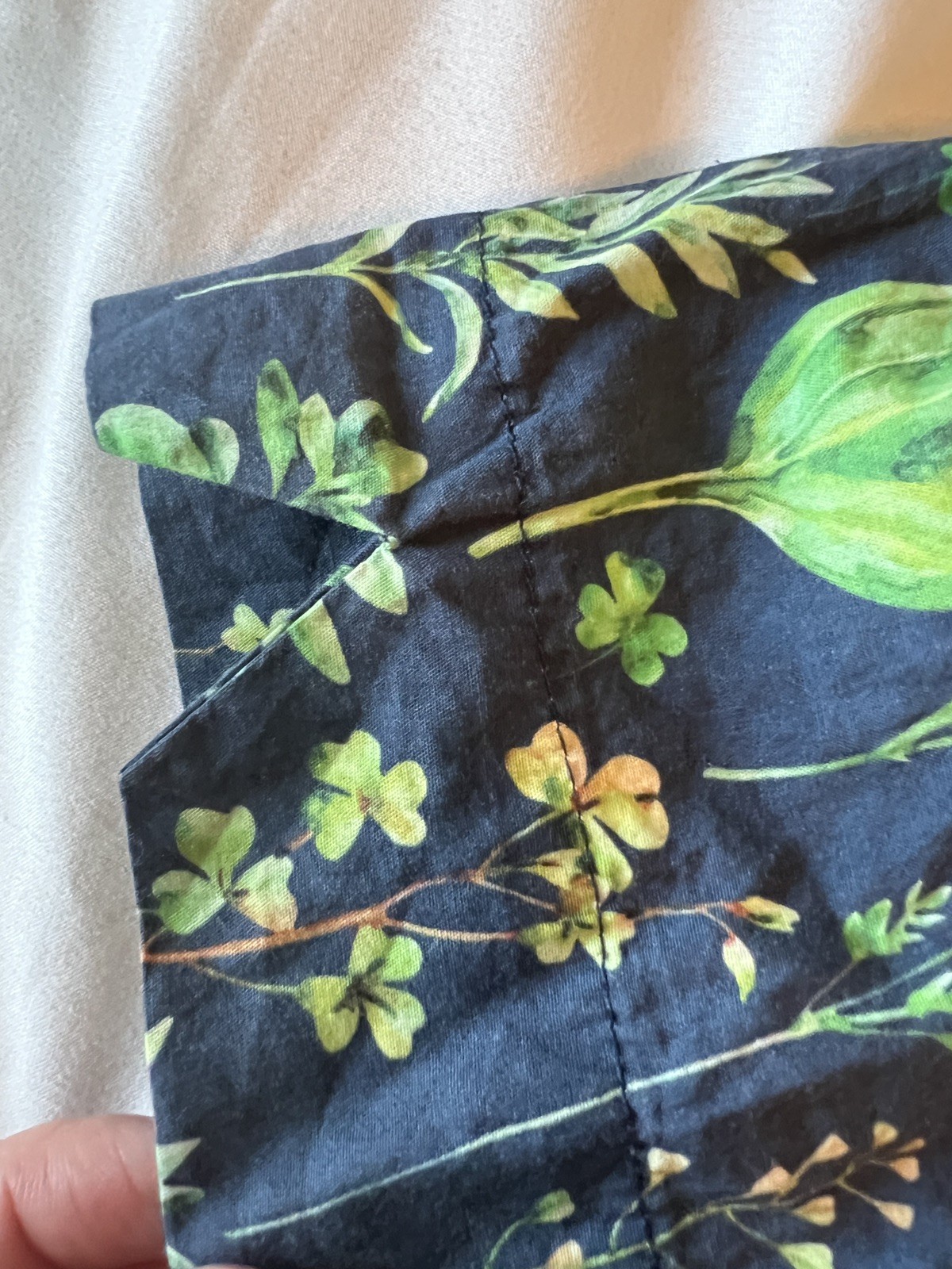 WILDFANG The Essential Cropped Button Up Womxns S Leaf Navy Botanical Print