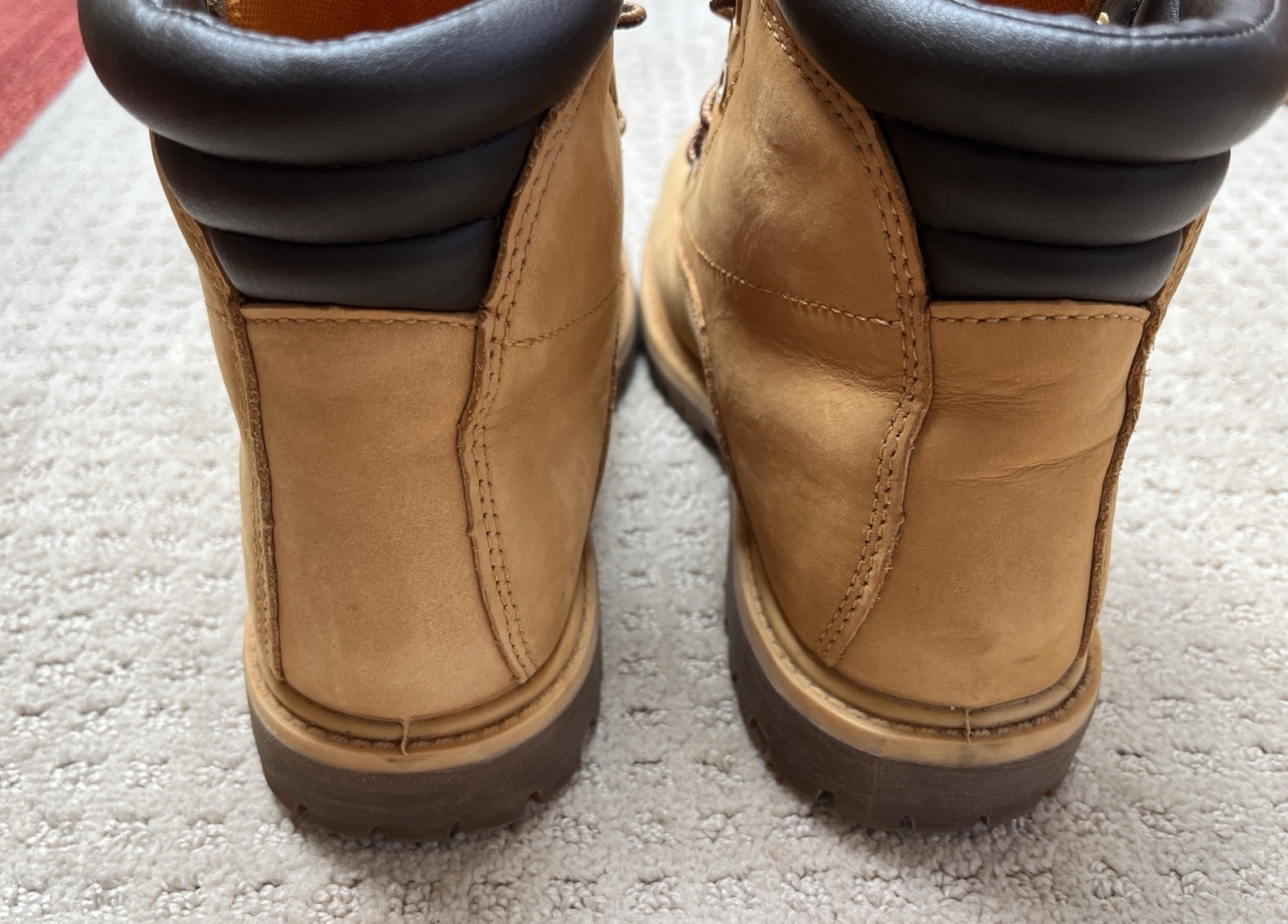 TIMBERLAND – Women’s Waterville 6 inch boots Shoe Size 6M