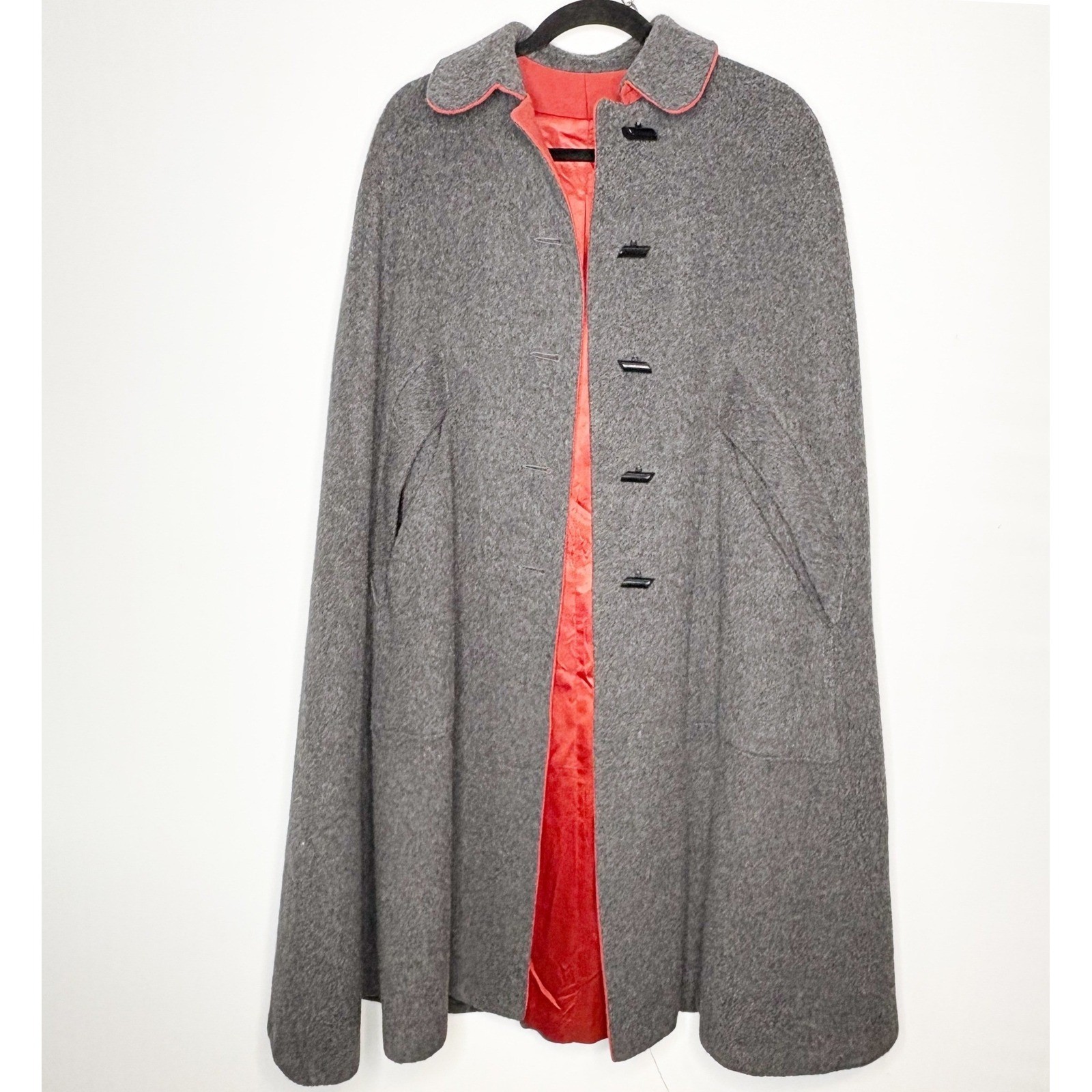 Domino New York Vintage Gray Wool Blend Cape Coat Red Lining Toggle Button OS