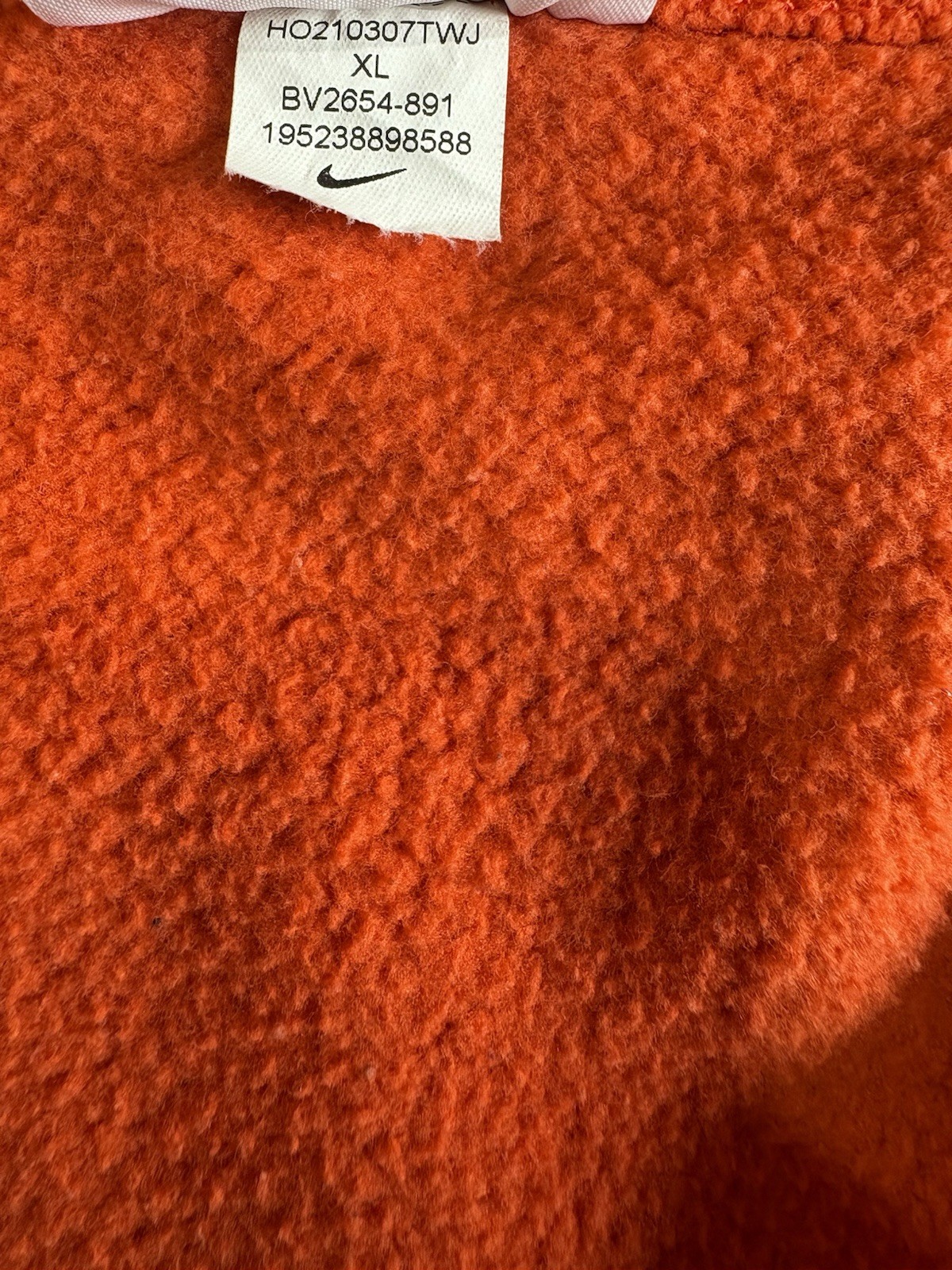 Nike Men’s Orange Embroidered Logo Fleece Pullover Hoodie Kangaroo Pocket sizeXL