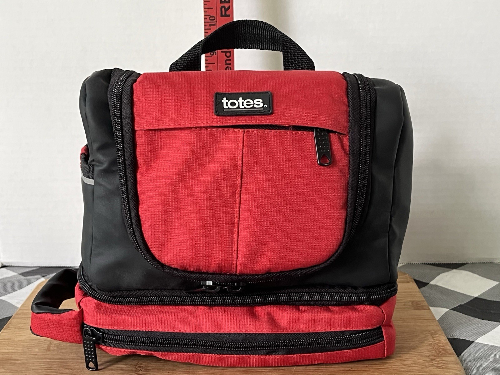 Vintage Totes Hangable Toiletry Bag Red Travel Soft Lightweight Overnight