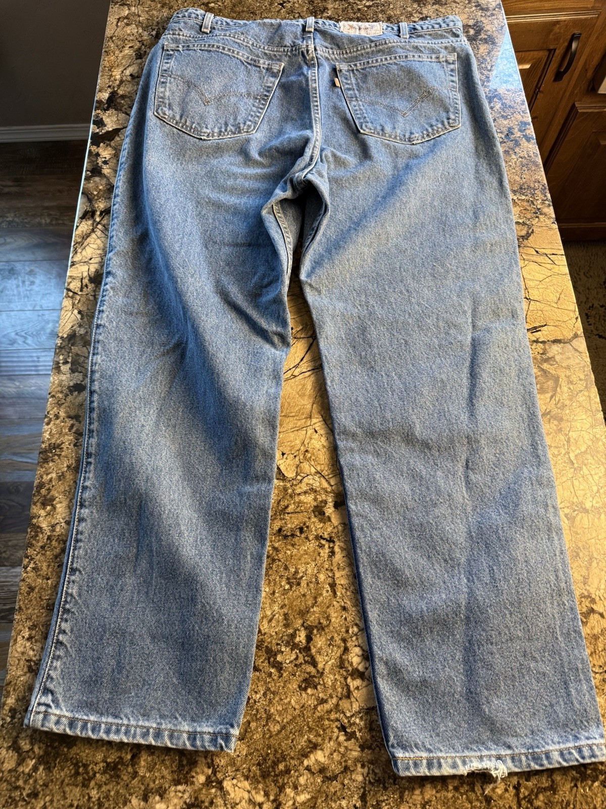 VTG Levi’s 540 Relaxed Fit Y2K Brown Tab Men’s Blue Jeans Size 42×30 USA Made