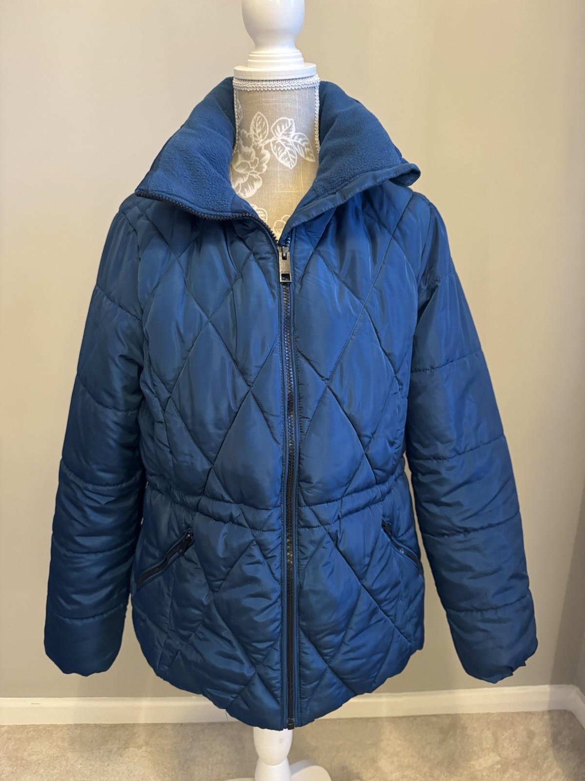 M&S DARK MARINE PADDED ZIP FRONT WARM COAT SIZE 14, CONCEALED PACKAWAY HOOD VGC