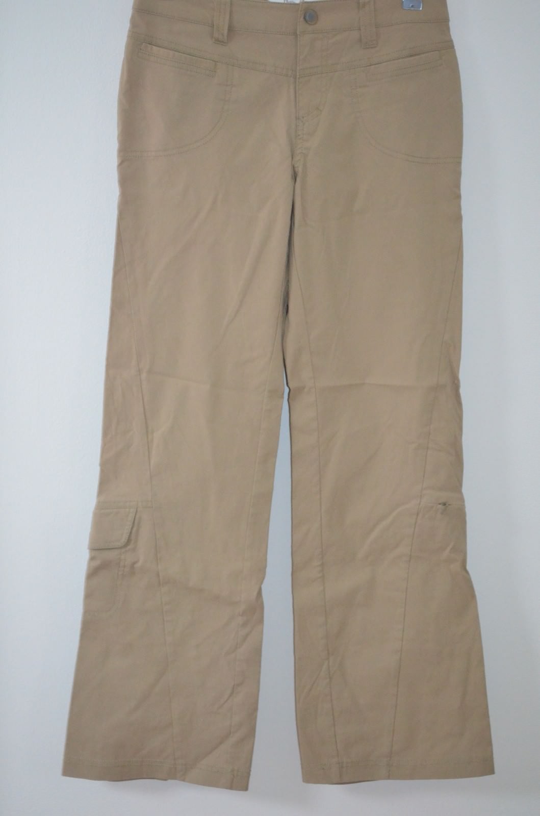 Athleta Beige 95% Nylon/5% Spandex Straight Leg Casual Pants Size 4/30″ Inseam