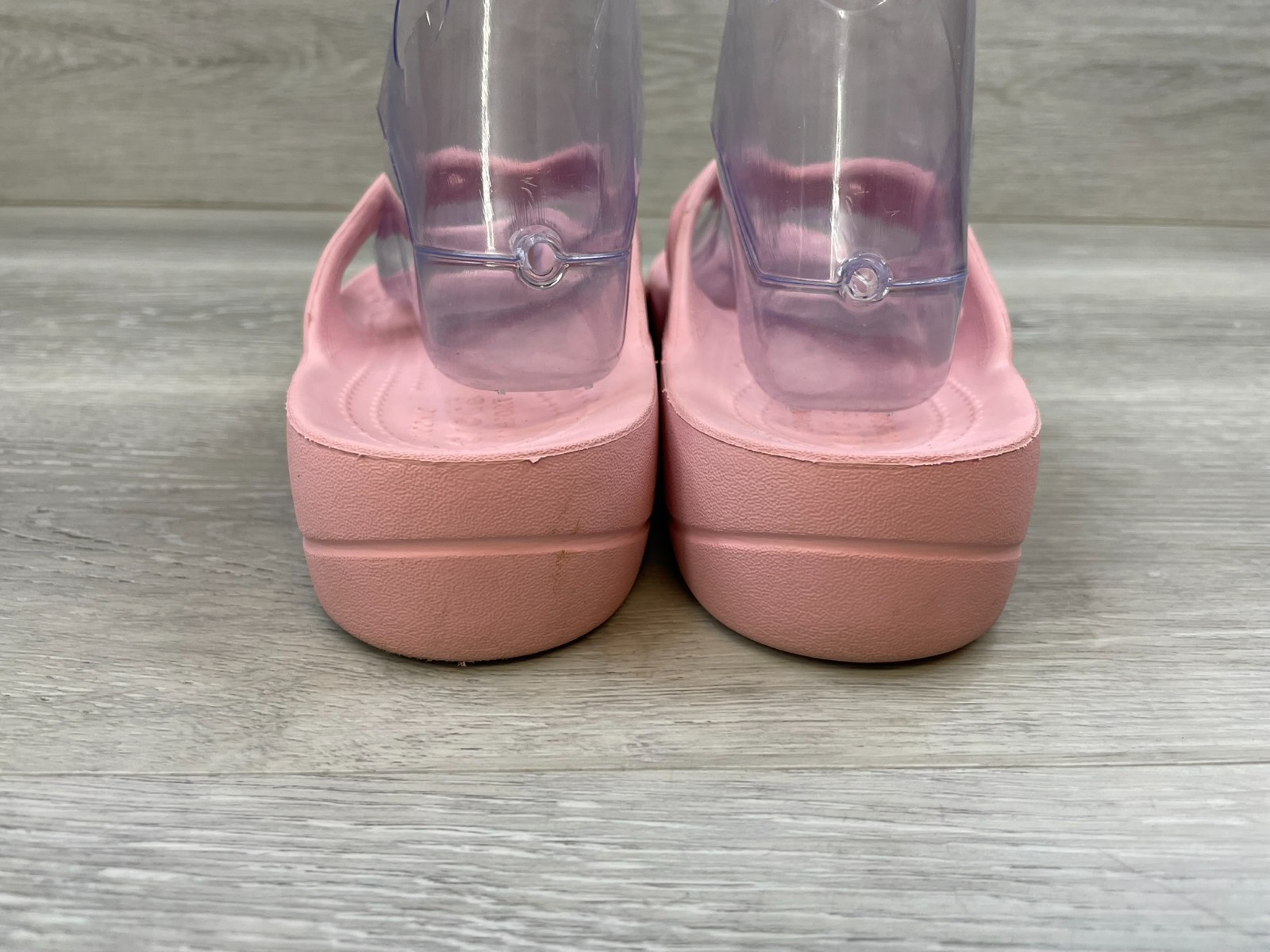 Crocs Baya Women’s Sandals Platform Flip Flop Thong Slip-On Rubber 8 Pink Shoes