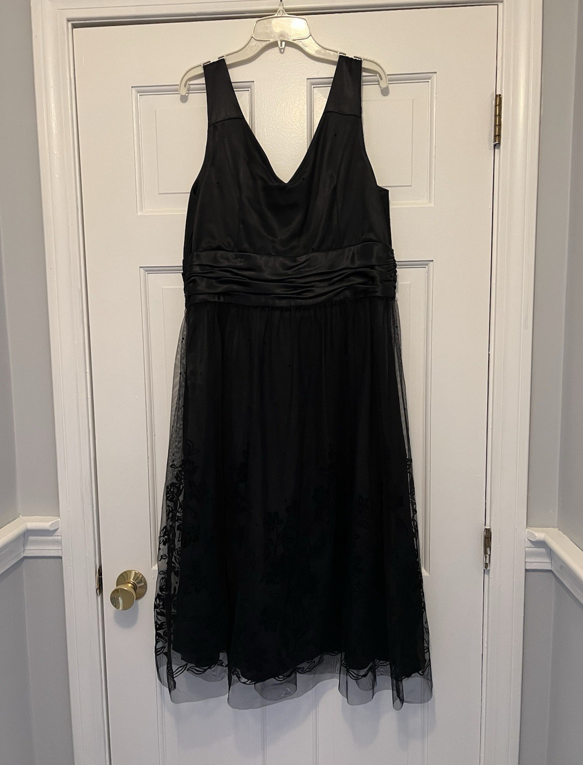 ASK Black Solid Fit & Flare Midi Dress Size 16 Regular V-Neck Tulle Ruched Zip