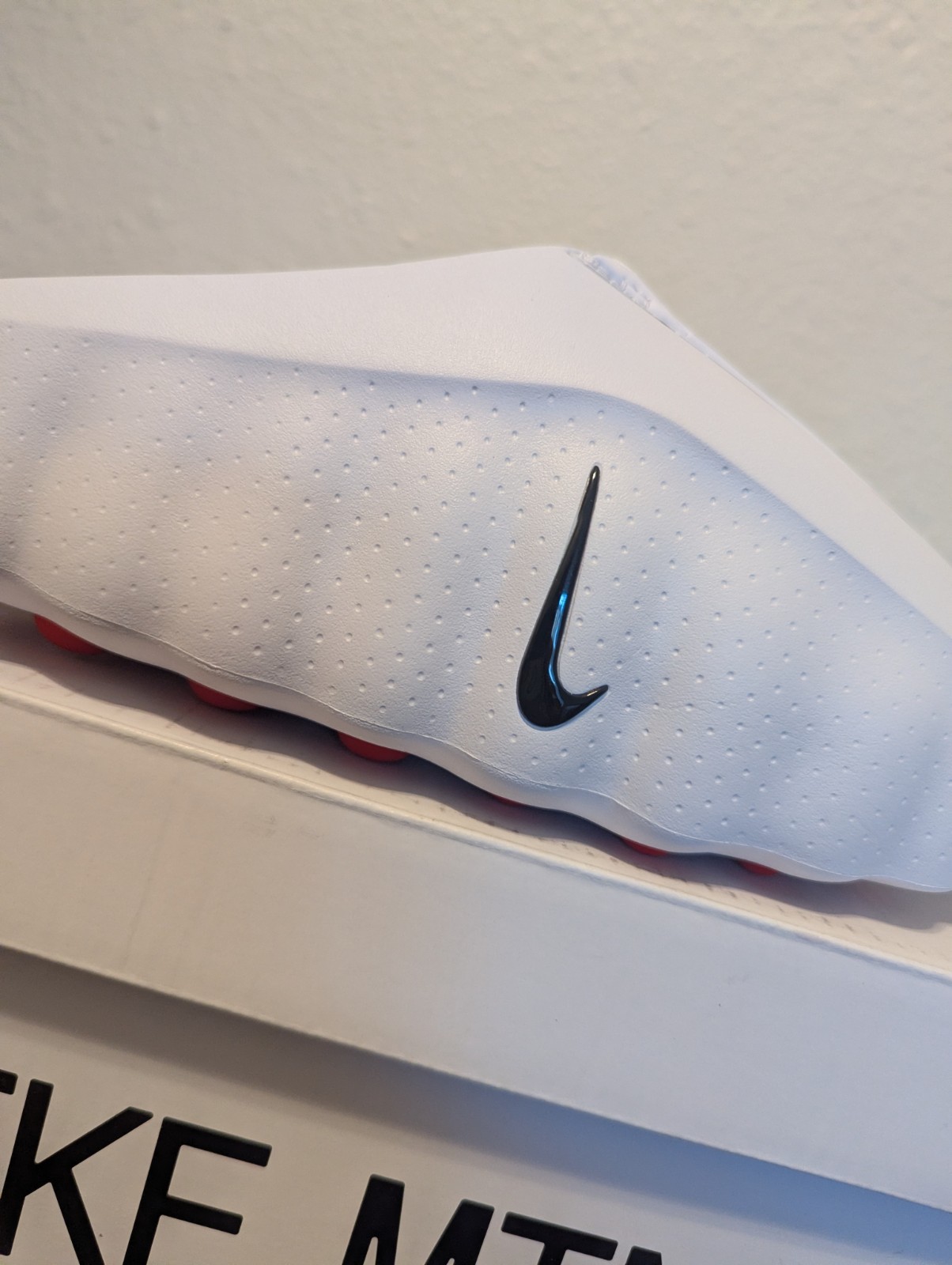 Nike Mind 001 HQ4307-101 White Obsidian Speed Red US Size 9 New With Box