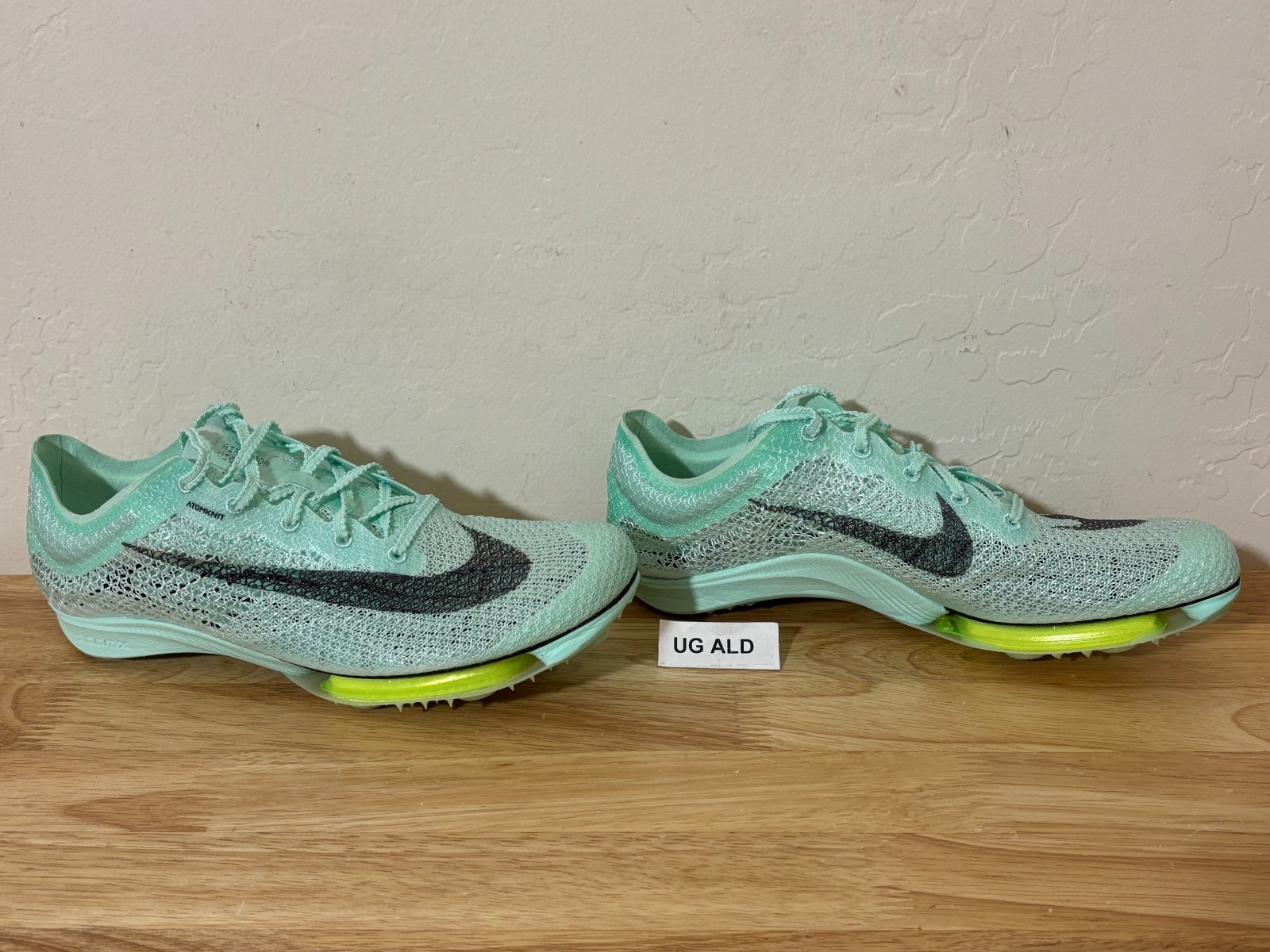 Nike Air Zoom Victory Mint/Volt Track Field Spikes Size Men’s 8.5 DR9908-300