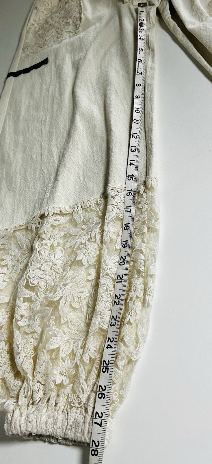 NWT Mello Women’s S Ivory Cotton Embroidered & Lace Balloon Leg Pull On Pants
