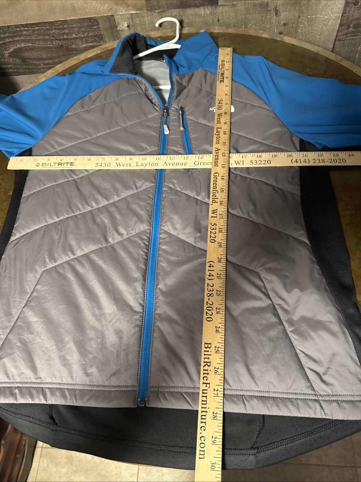 THE NORTH FACE MENS LARGE GRAY/BLUE BLACK LIGHT WEIGHT JACKET WITH THUMBHOLES