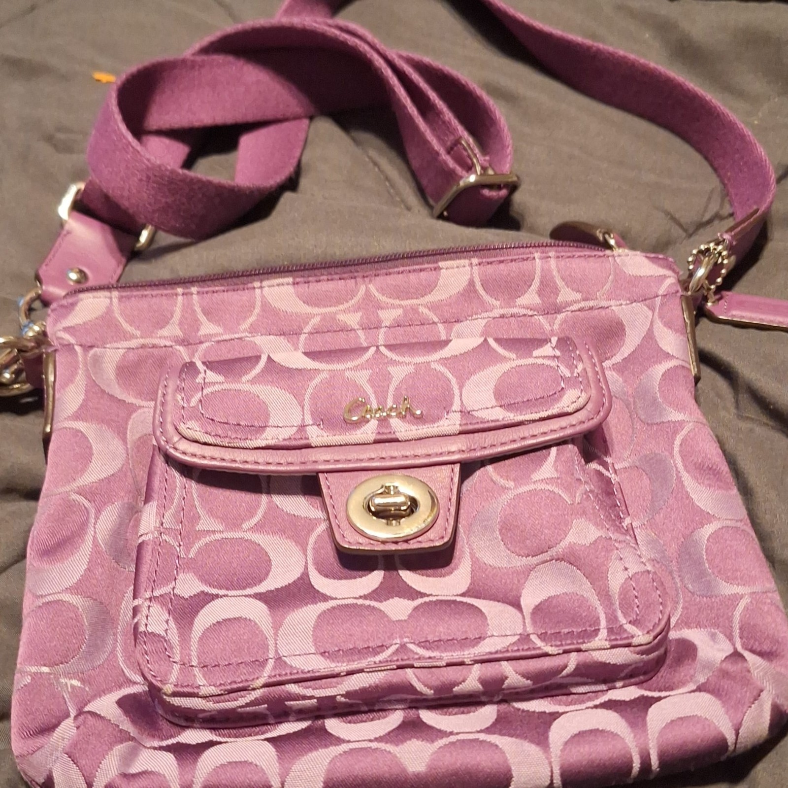 Coach Signature Purple & Pink Rectangle Crossbody Zip Turn Lock Strap Pockets