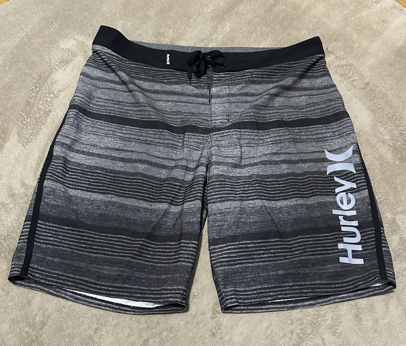 Salt Life SLX-QD & Hurley Phantom Men’s Board Shorts Lot 2 Size 34 Striped