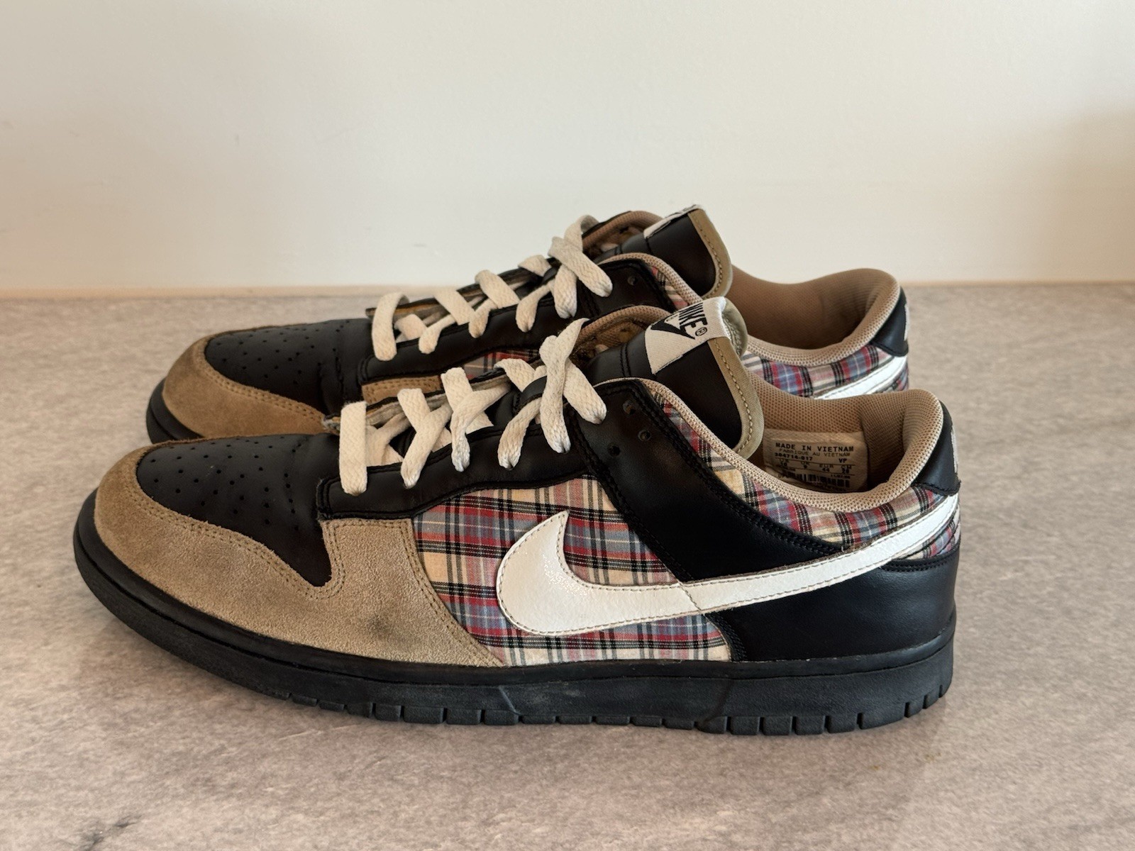 Nike Dunk Low Premium ‘Tartan Plaid’ 304714-017 Travis Scott Type (Men’s Size 9)