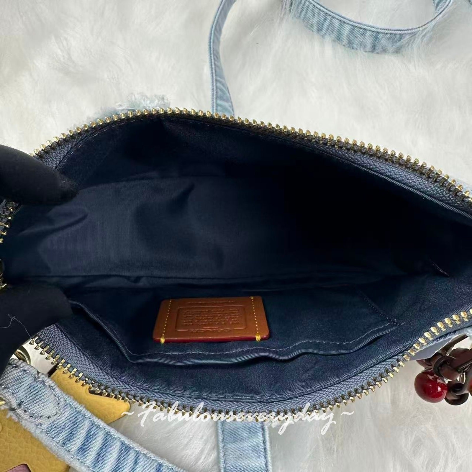 Coach Teri Shoulder Bag In Loved Denim With Charms Gold/Light Indigo CDY76 NWT