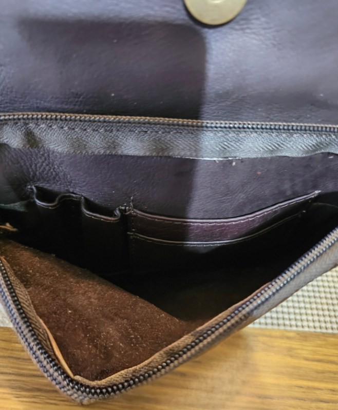 Le Donne Genuine Leather Backpack Bag Brown TR125. 5 Zip Pockets.