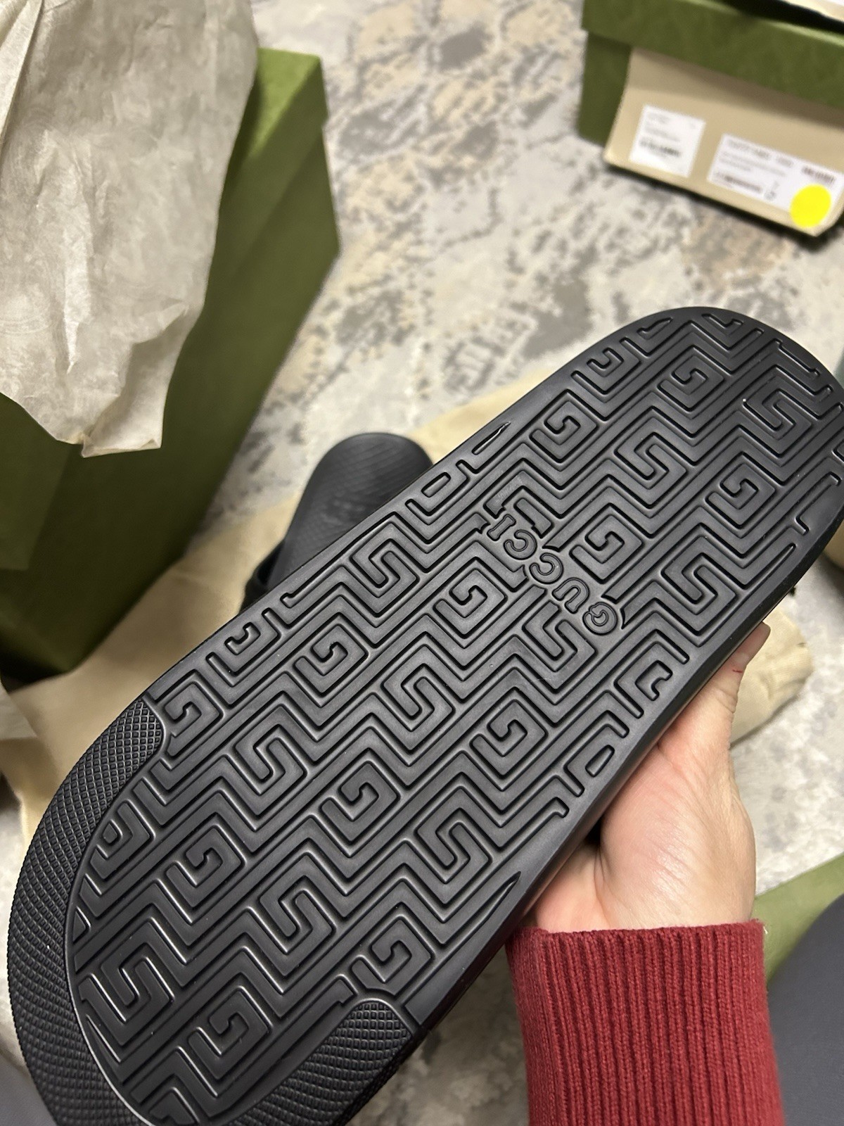 New GUCCI Men’s Rubber Web Slide Sandals New And Authentic UK6/US6.5