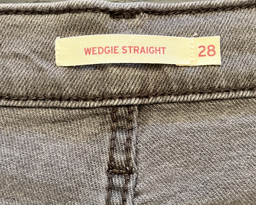 Levi’s Jeans Womens 28 Gray Wedgie Straight Leg High Waist Button Fly