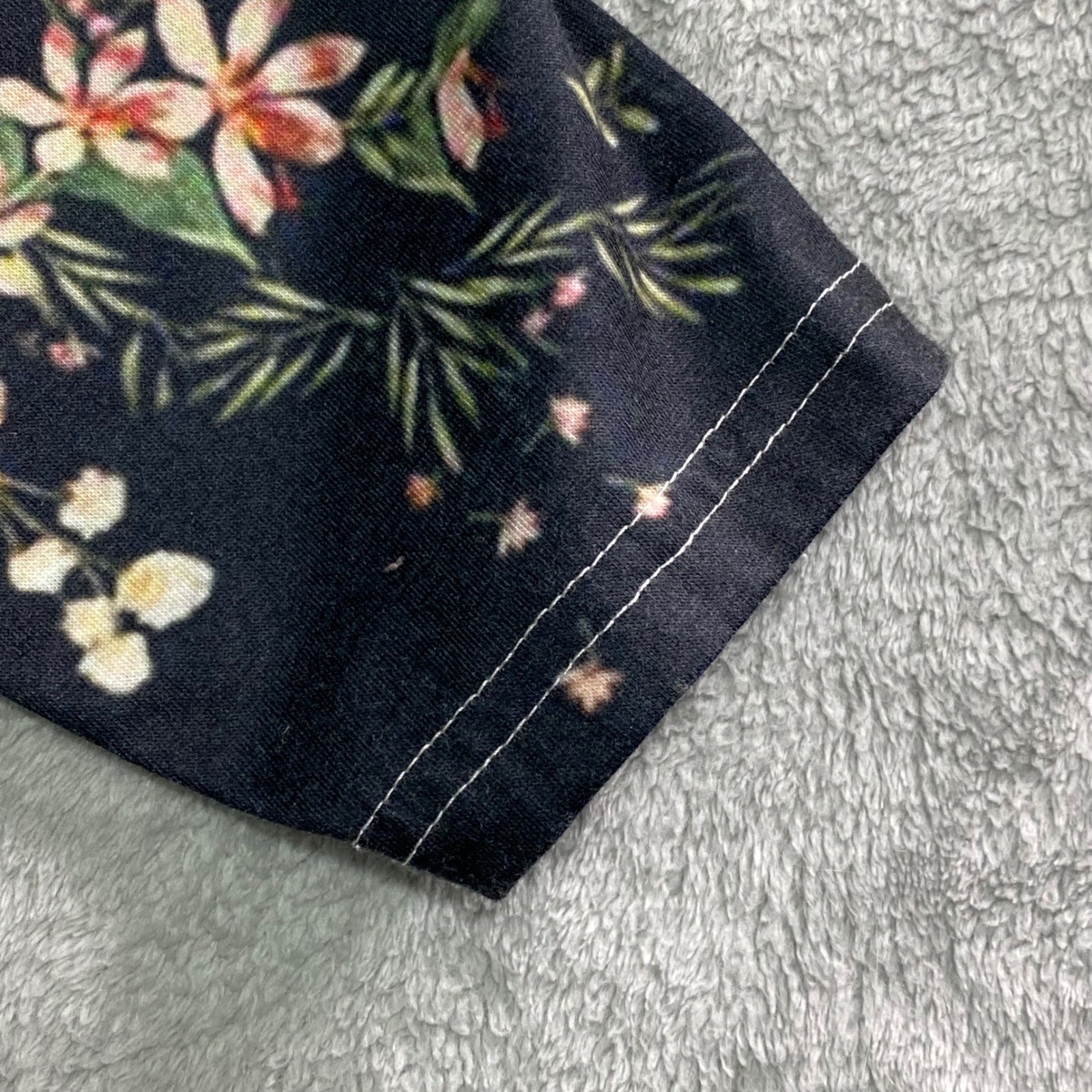 Lightweight Women Black Floral Long Sleeve Botanical Print Crew Neck Top Large