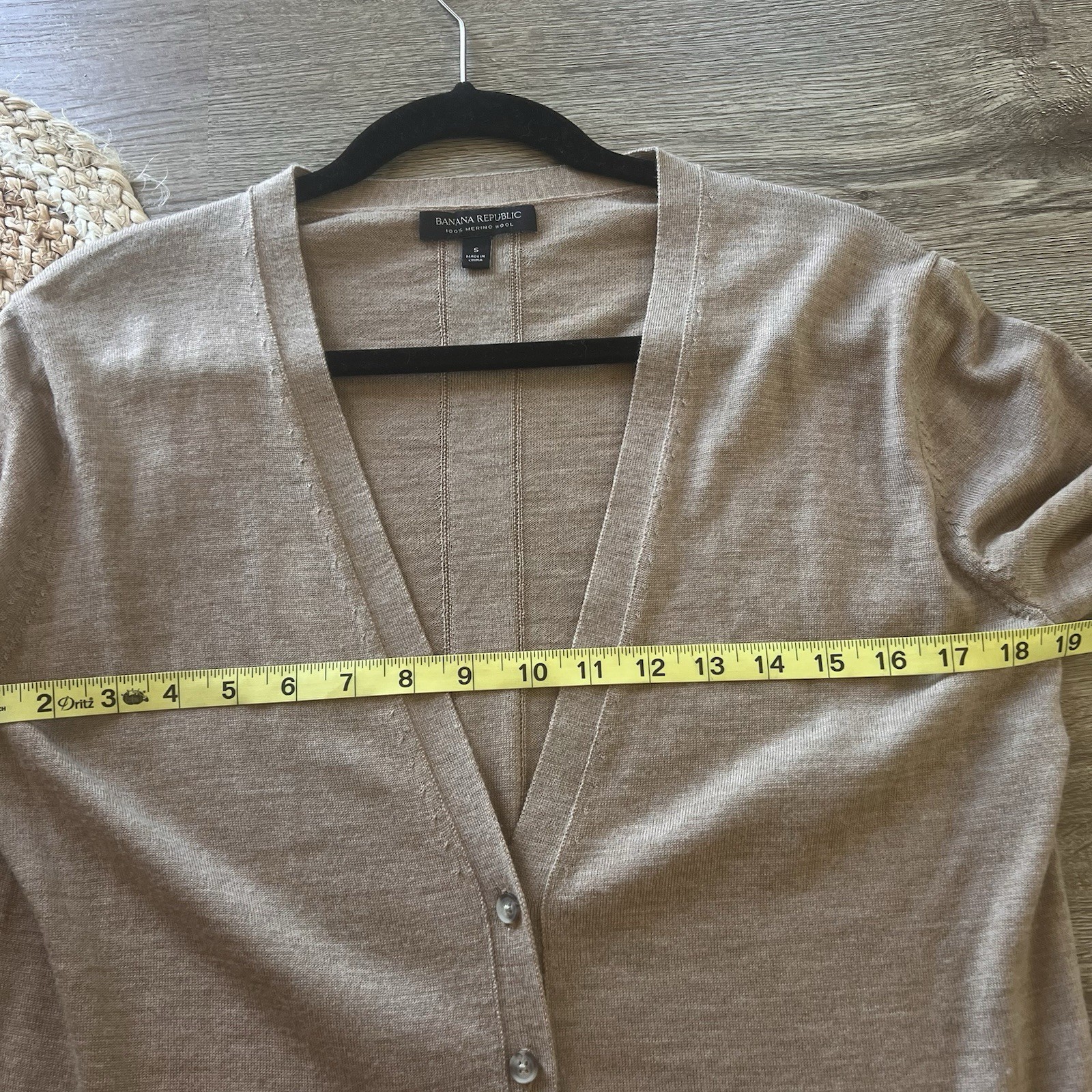 BANANA REPUBLIC 100% Merino Wool Button Front Womens Cardigan