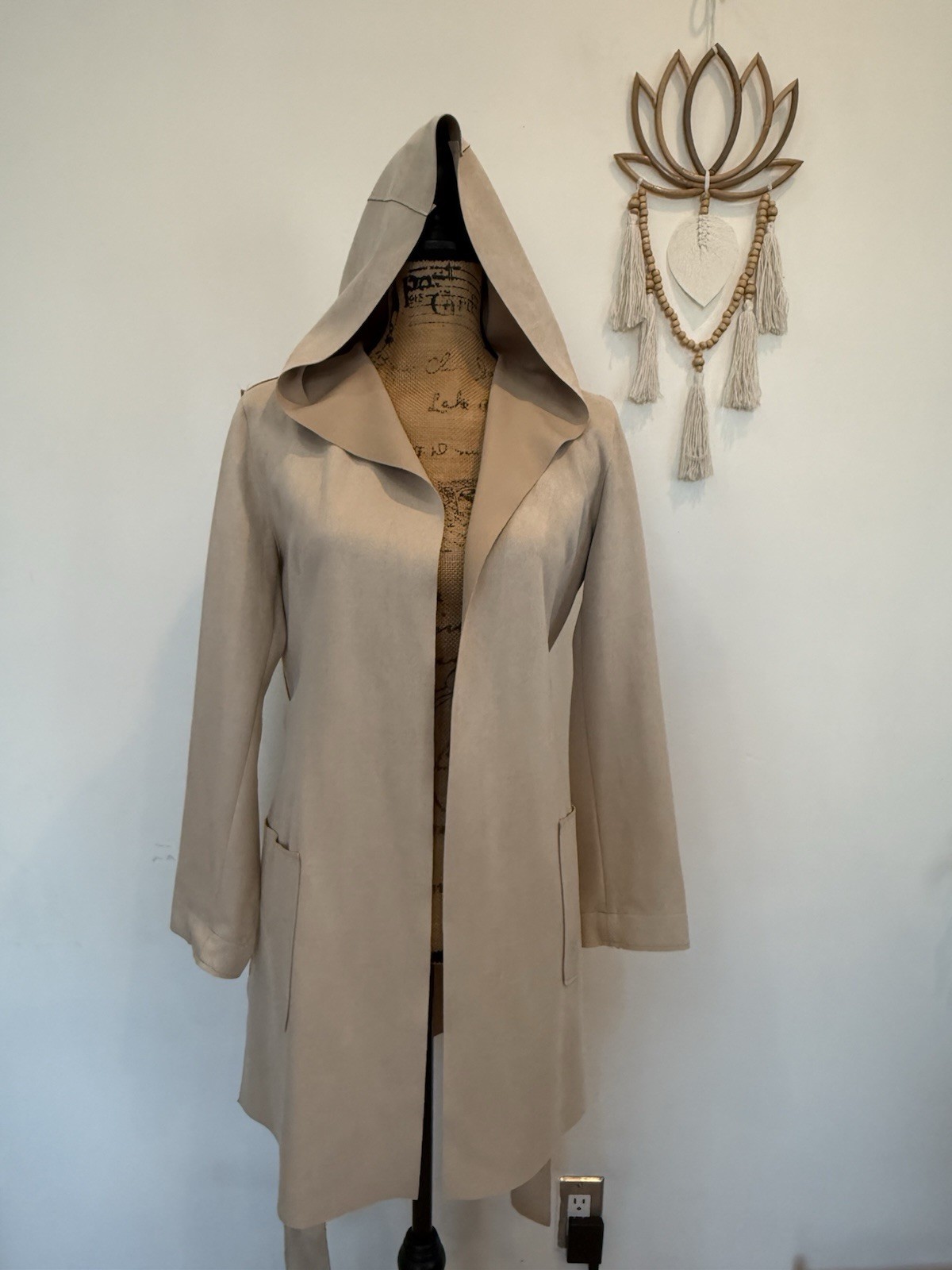 Oatmeal Ecru Belted Open Front Hooded Mid Length Faux Suede Jacket w/ Pockets Sm