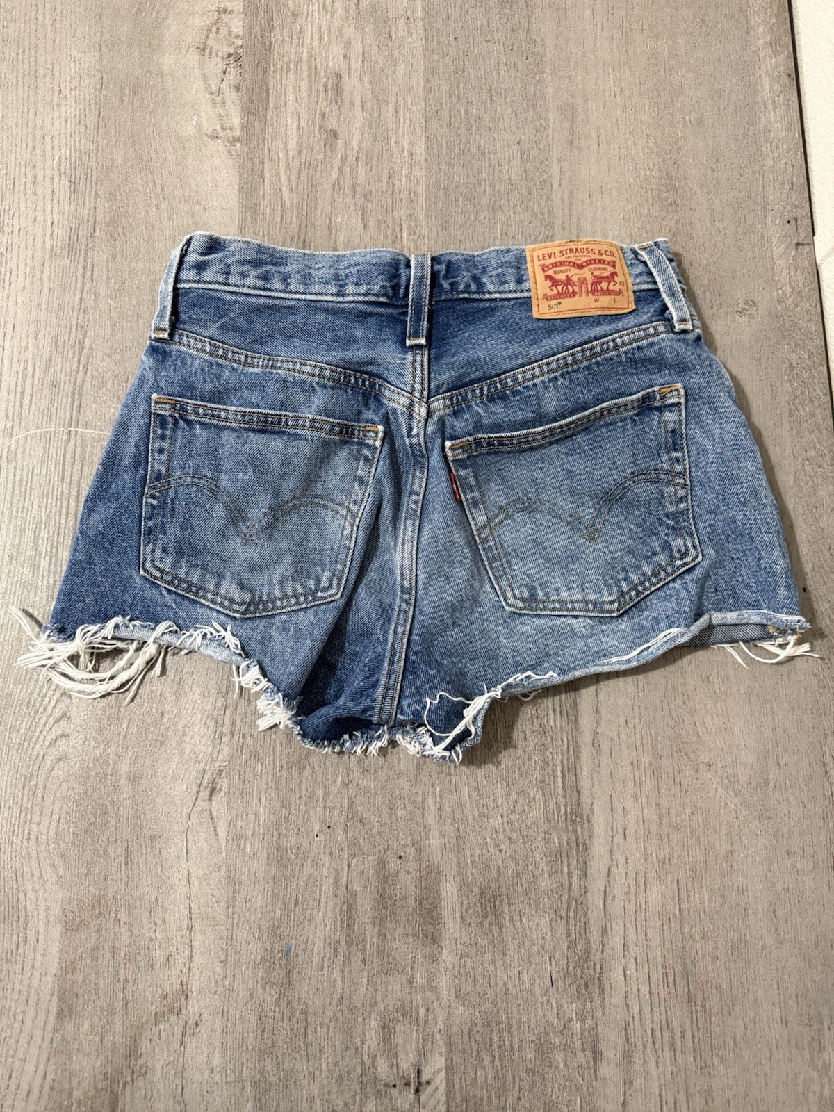 Levi’s 501 Women’s Blue Denim High Rise Cut Off Distressed 5-Pocket Shorts 27
