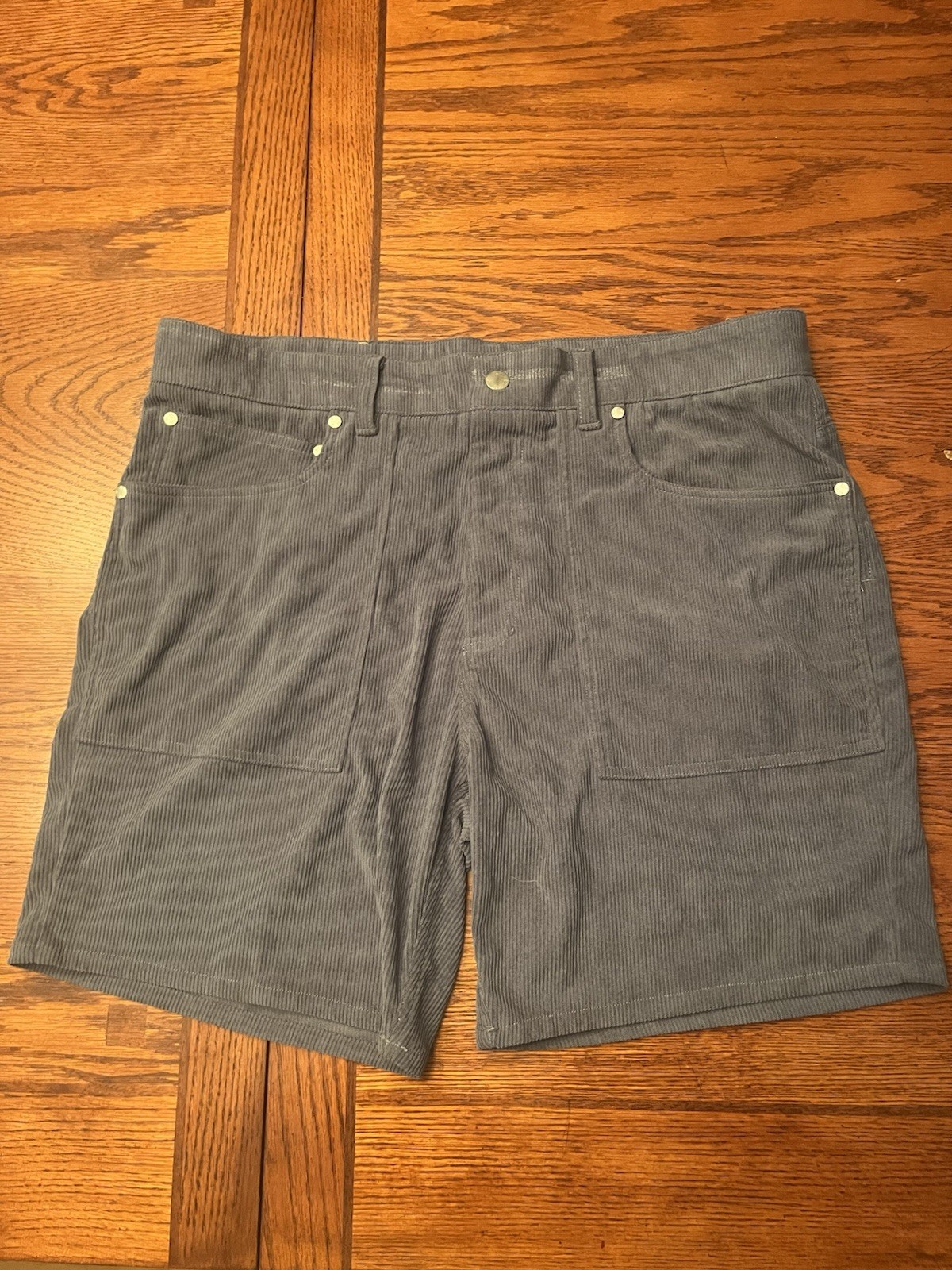 WeSC Men’s Gray Corduroy 5-Pocket Flat Front Shorts Button Closure