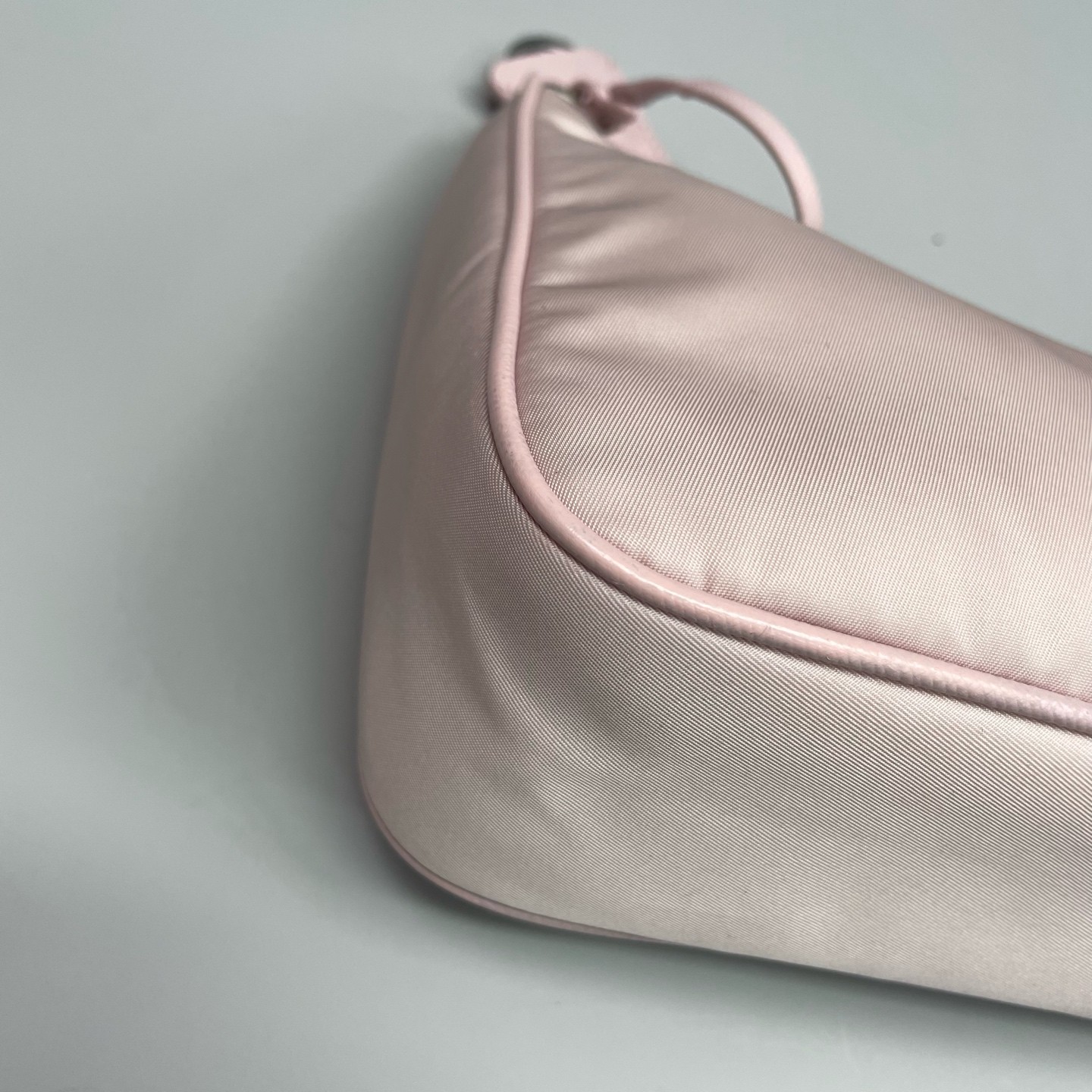 Prada Re-Edition 2005 Hobo Normal Lt Pink Parachute Nylon Crossbody Duty Paid