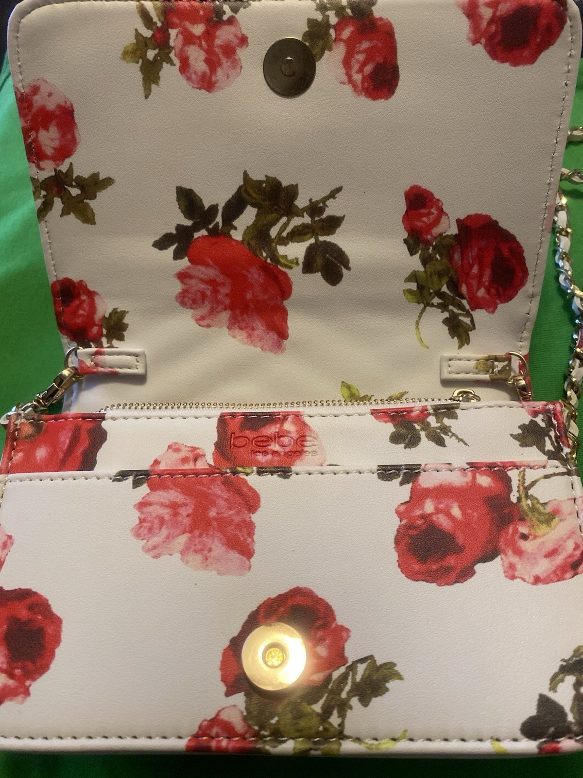 bebe Floral Quilted White Crossbody Bag Gold Chain Strap, Detachable, Pockets