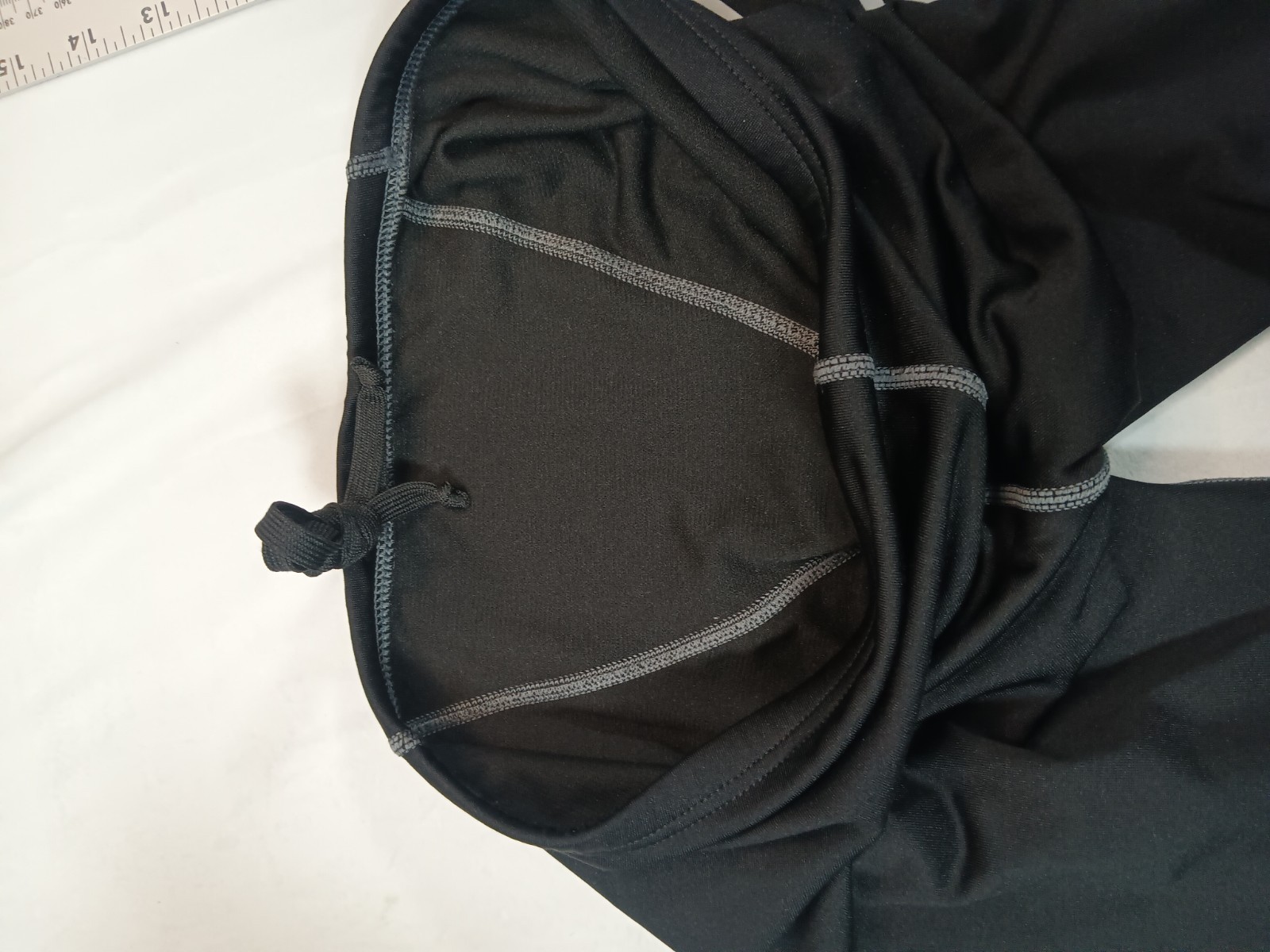 TYR Men’s Solid Jammer Swim Bottoms Black/Gray Drawstring Stretch, Size 28