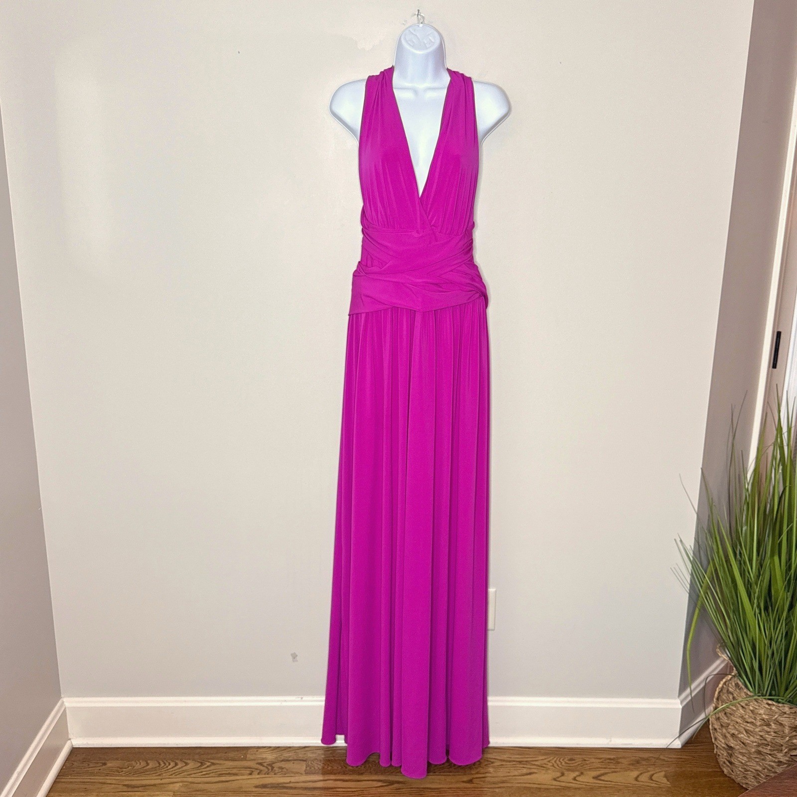 Halston Heritage NWT Gown 10 Petunia Pink Deep V Neck Crisscross Back Maxi