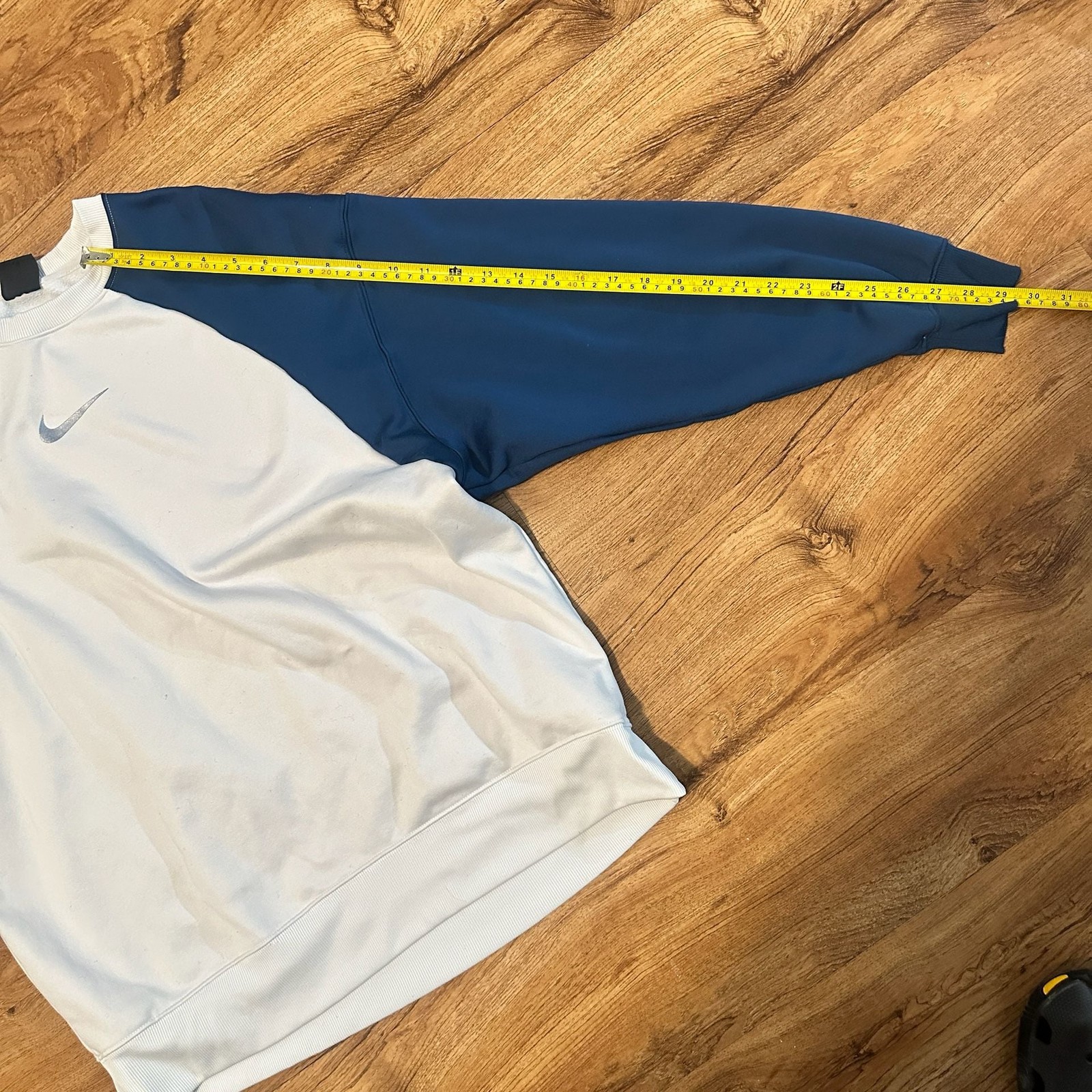 Nike Dri-Fit Two-Tone Colorblock Raglan Crewneck Sweatshirt