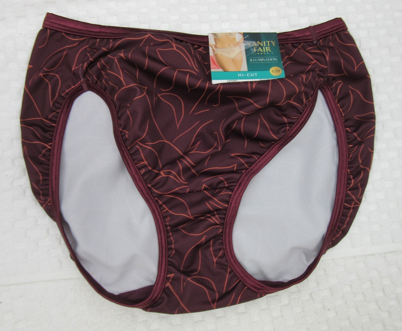 NWT set/3 VANITY FAIR ILLUMINATION HI CUT 13108 FEEL CUTE PARADISE COSMO GARDEN