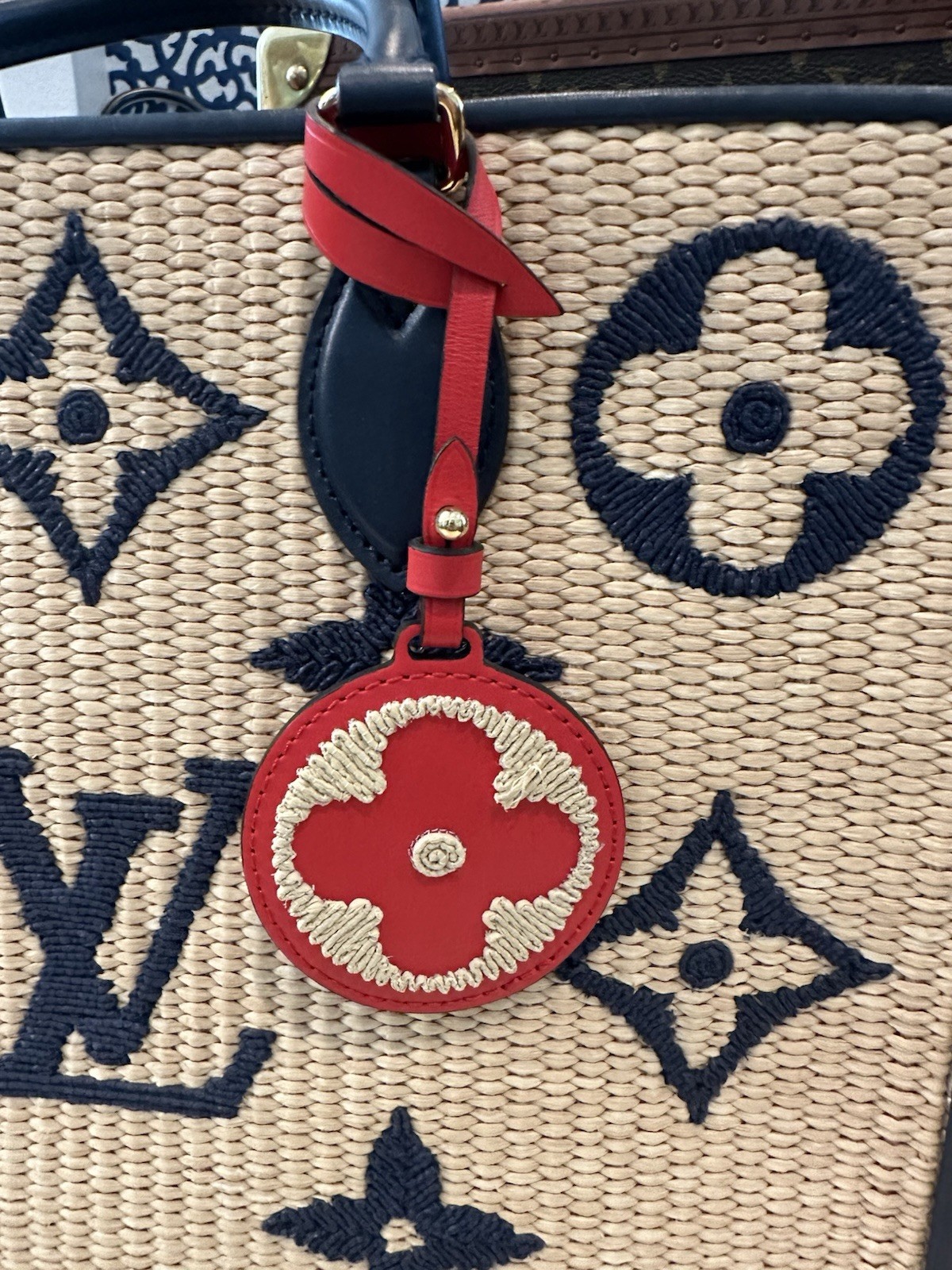 AUTHENTIC LOUIS VUITTON Monogram Raffia OnTheGo OTG MM Navy Blue Bag, M57723