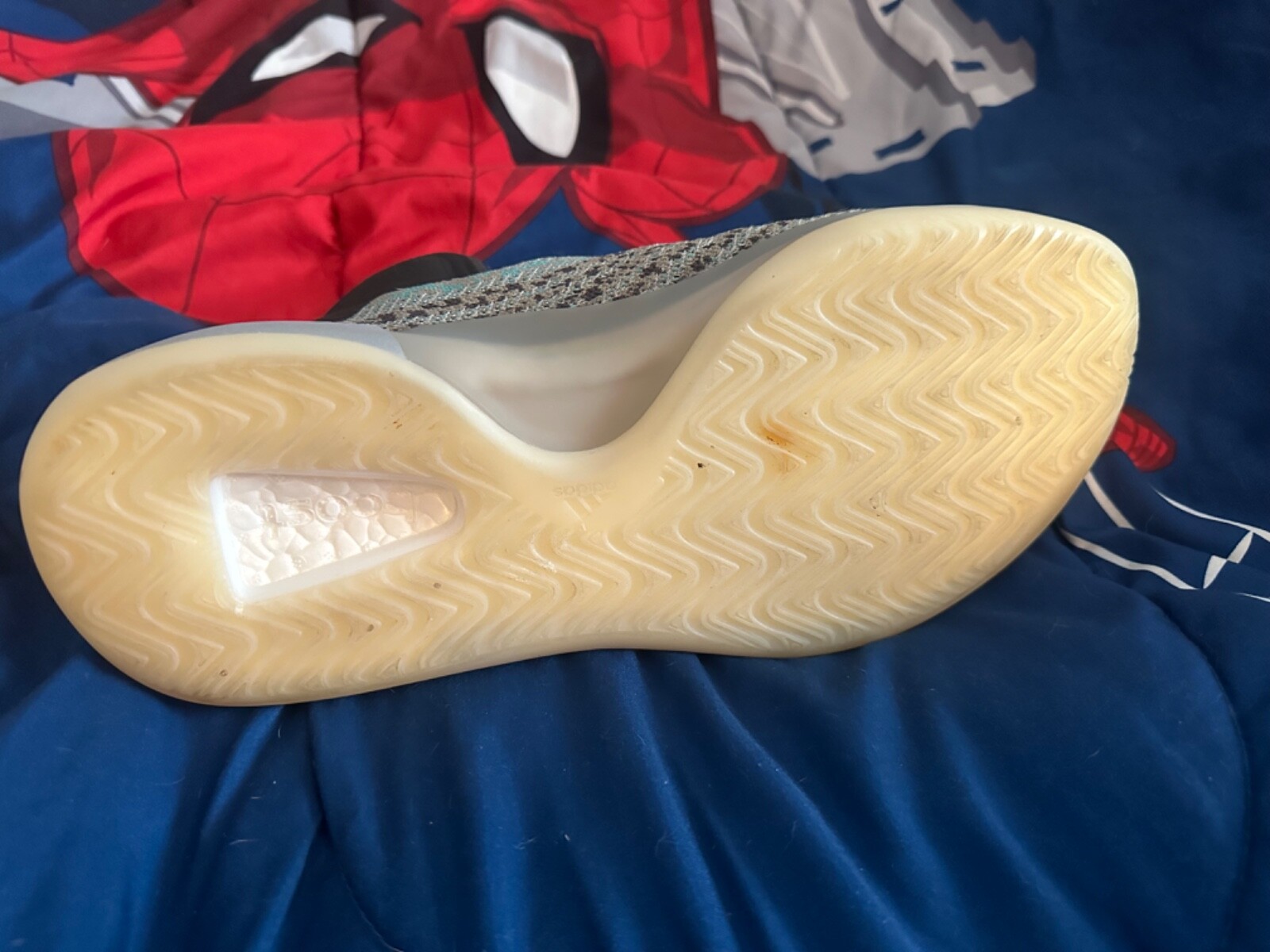 Size 10.5 – adidas Yeezy Quantum Frozen Blue