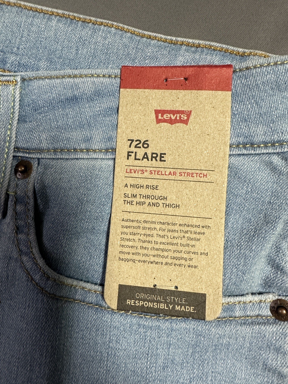 New Levi’s 726 High Rise Flare Women’s Jeans Different Route – Light Wash 32×30