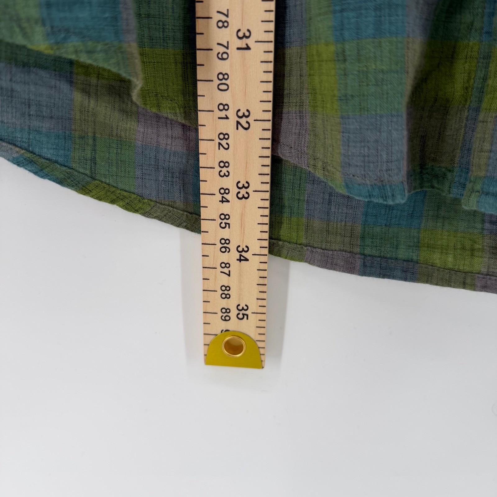 Orvis Button Down Shirt Mens Medium Green Plaid Short Sleeve Cotton 0438
